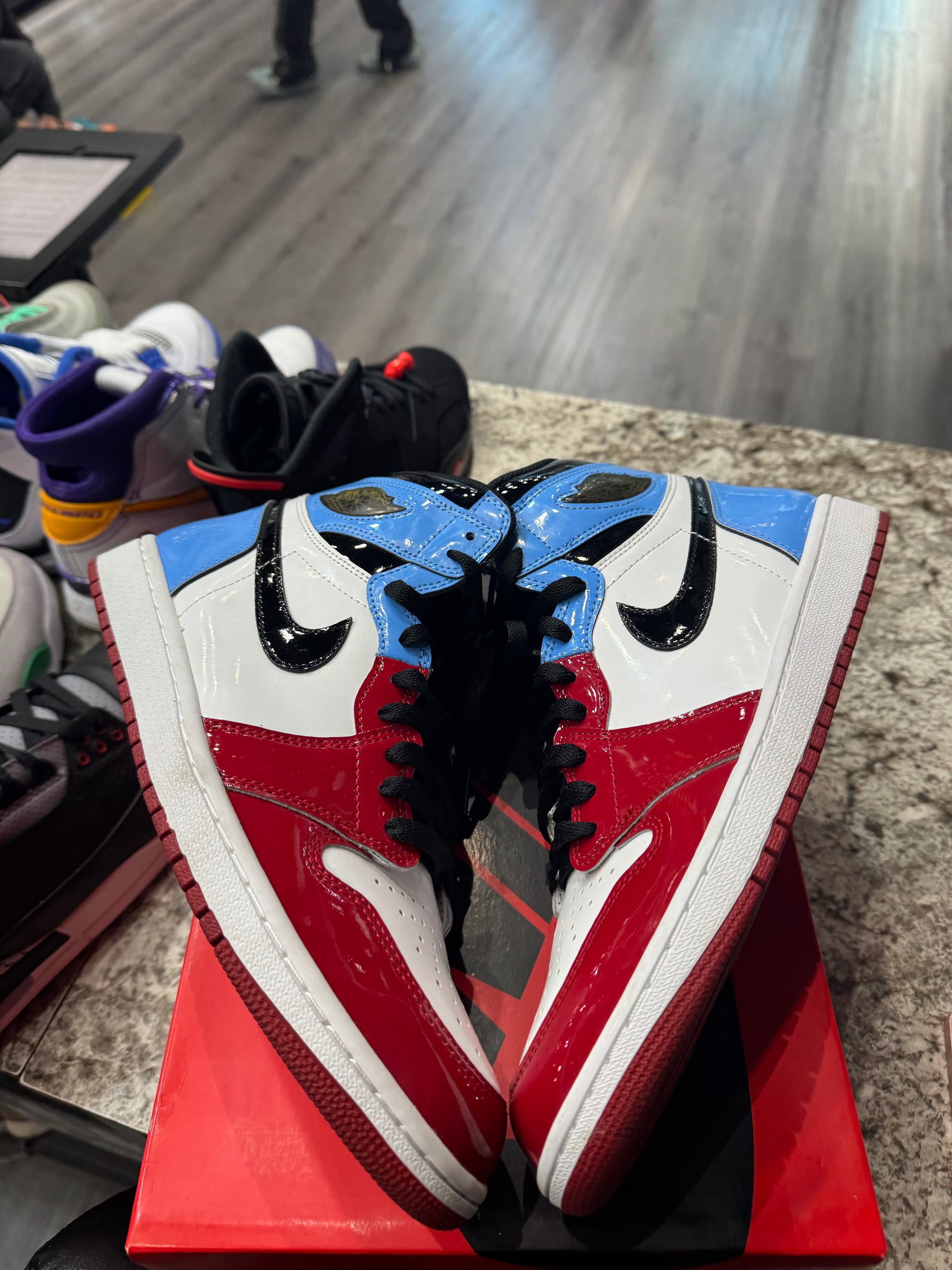Jordan 1 Retro High Fearless UNC Chicago
