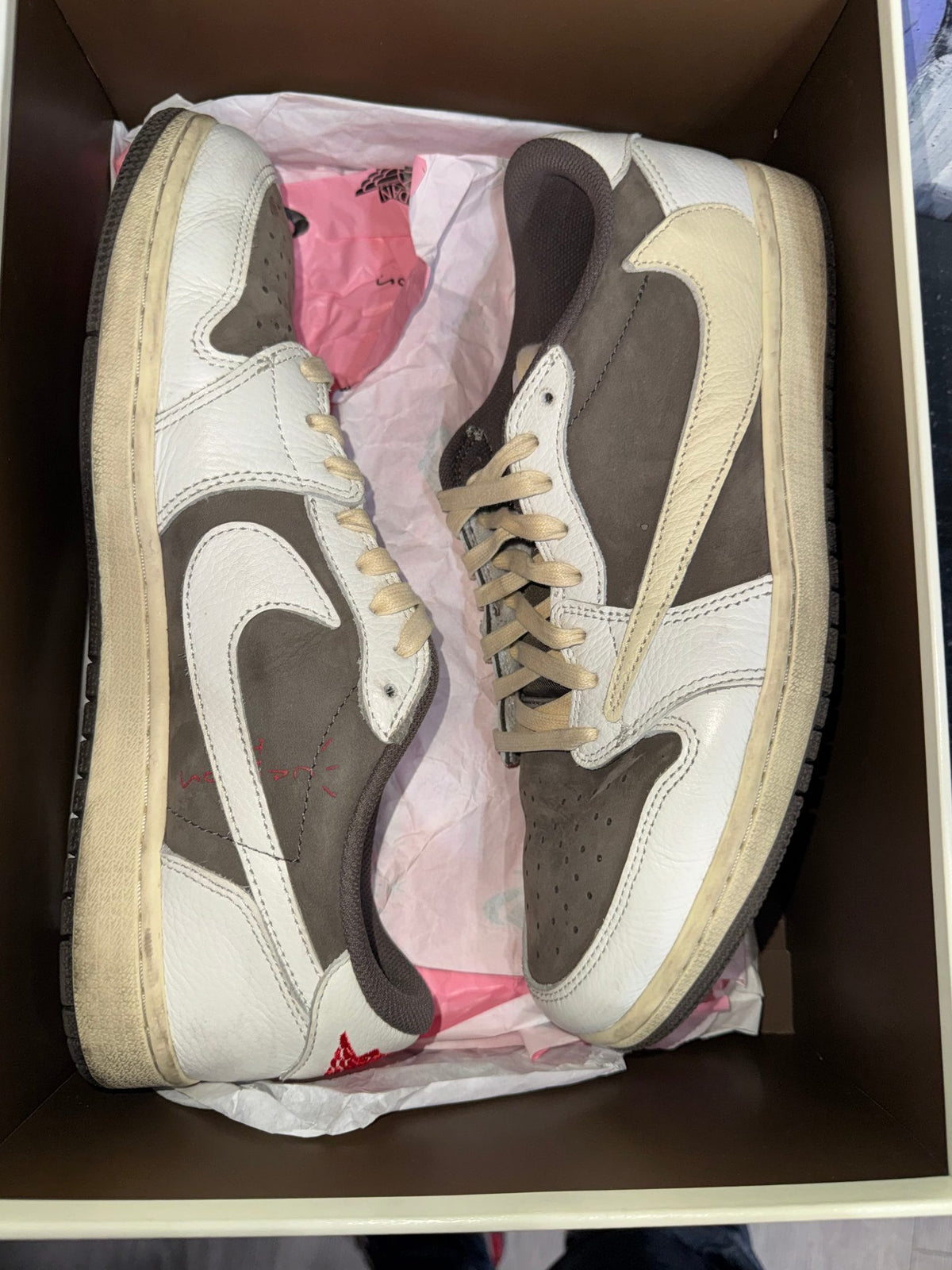 Jordan 1 Retro Low OG SP Travis Scott Reverse Mocha