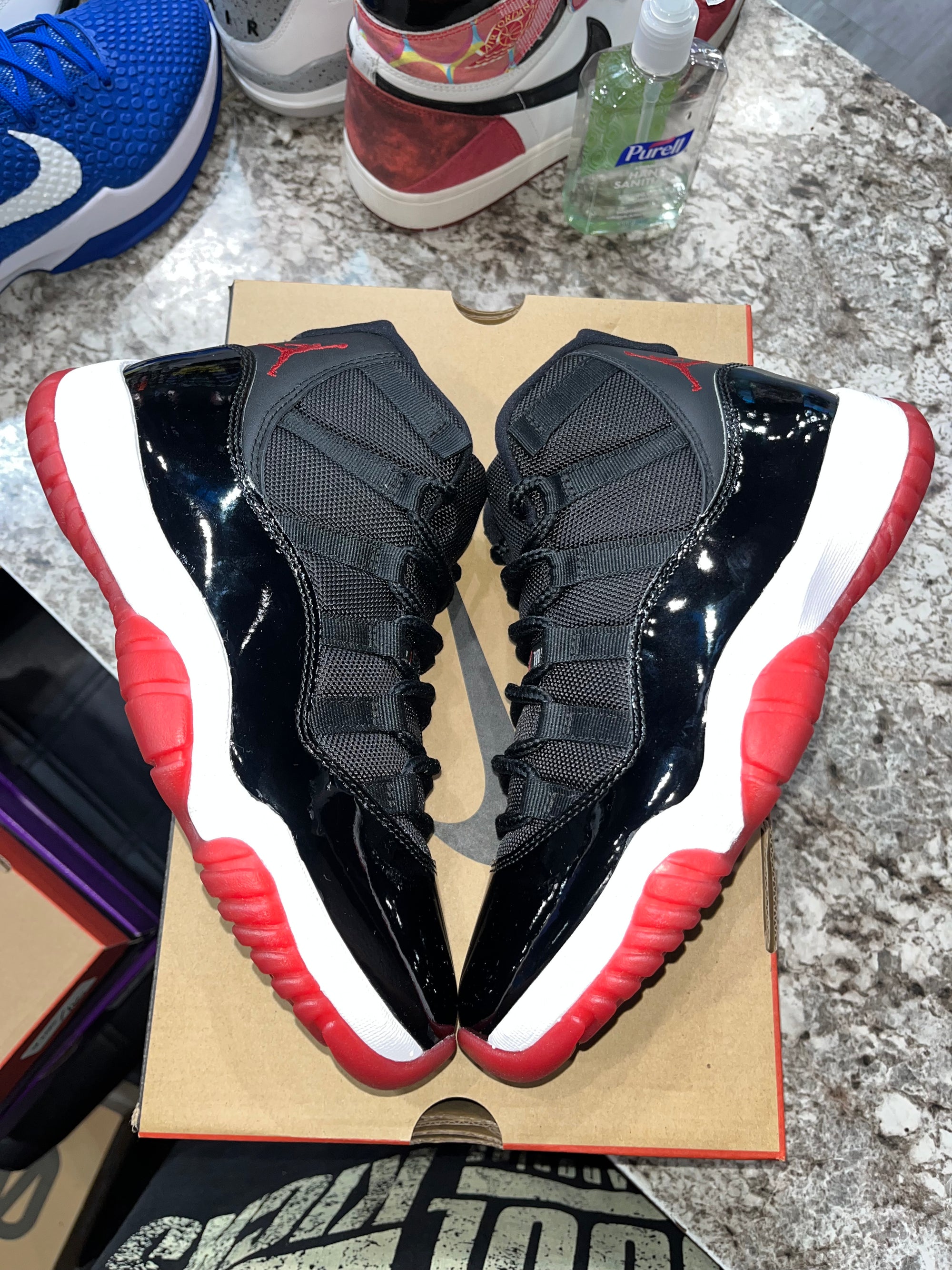 Jordan 11 Retro Playoffs Bred (2019)