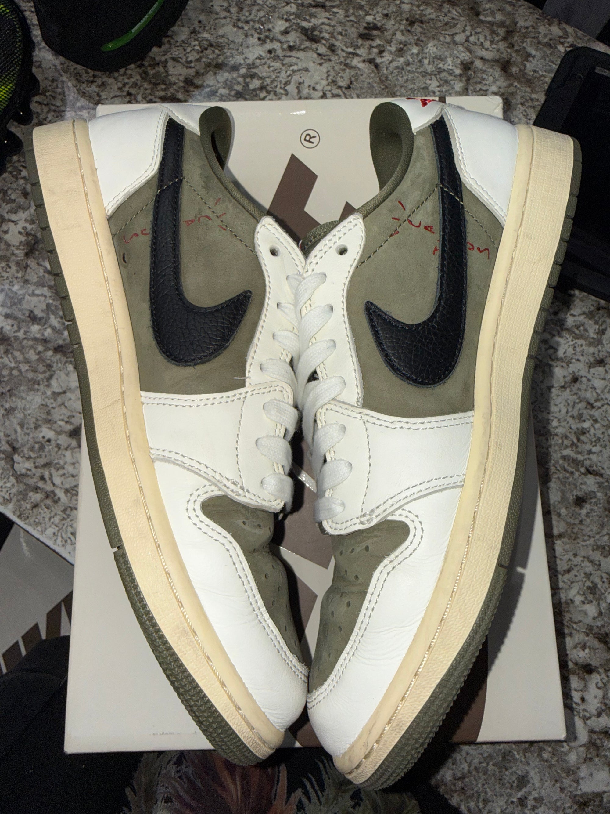 Jordan 1 Retro Low OG SP Travis Scott Medium Olive