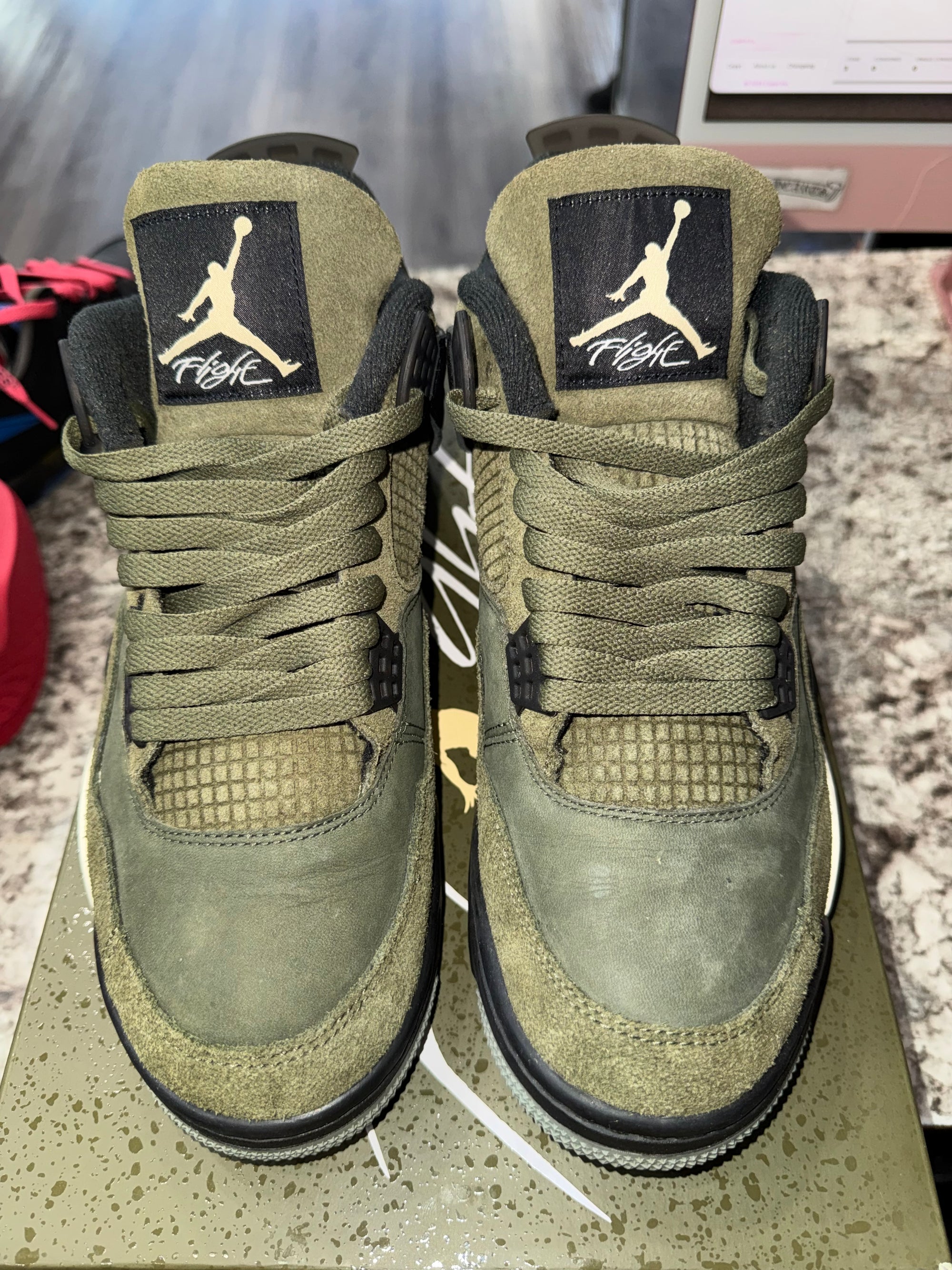 Jordan 4 Retro SE Craft Medium Olive
