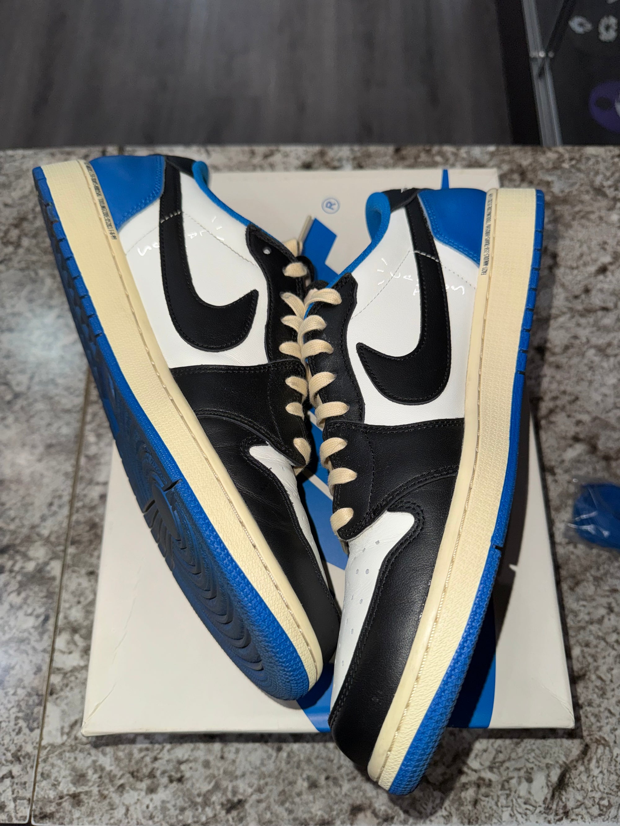 Jordan 1 Retro Low OG SP Fragment x Travis Scott