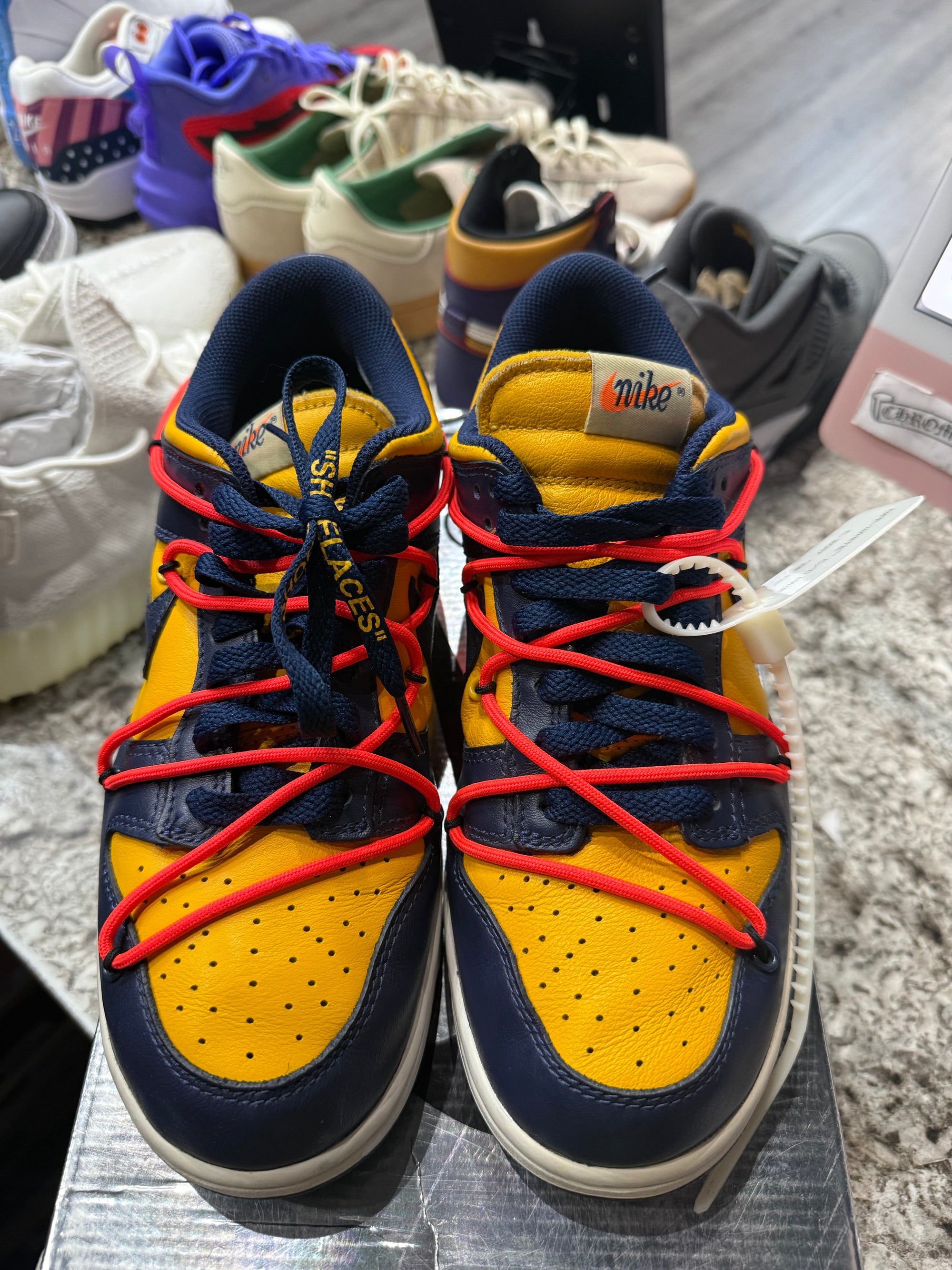 Nike Dunk Low Off-White University Gold