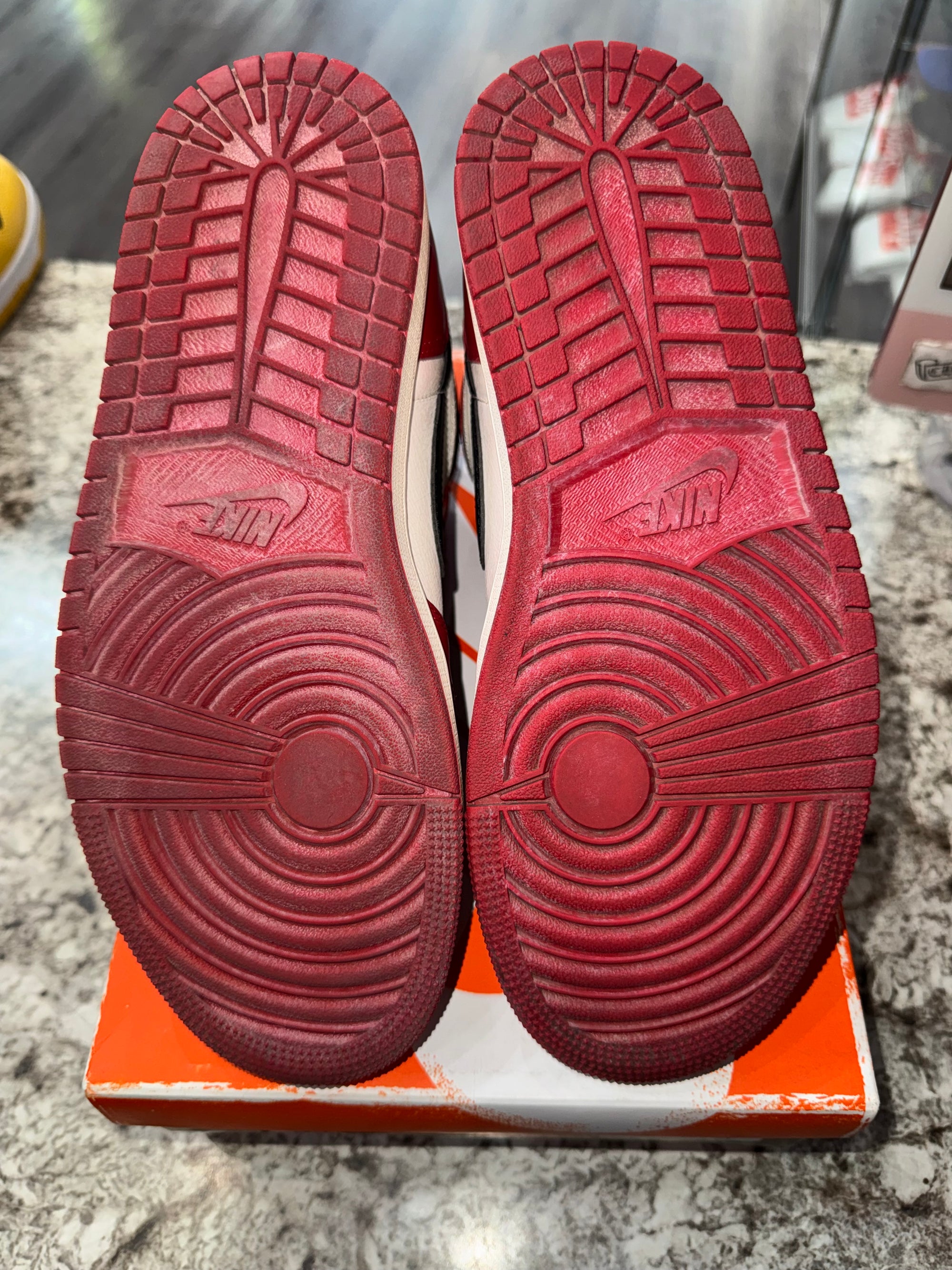 Jordan 1 Retro High OG Chicago Lost and Found