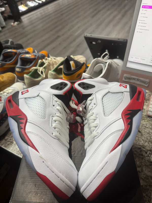 Jordan 5 Retro Fire Red Black Tongue (2025)