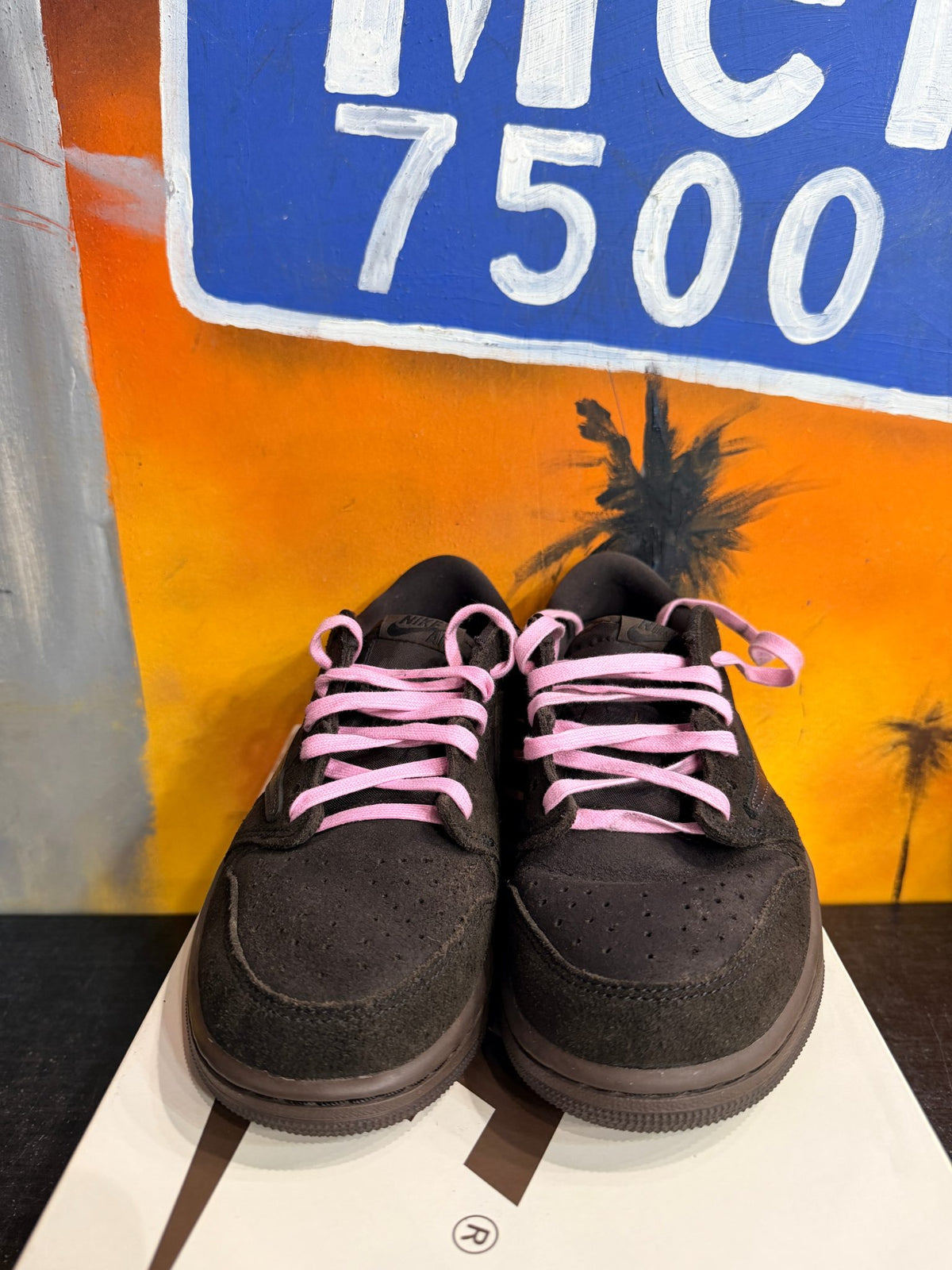 Jordan 1 Retro Low OG SP Travis Scott Velvet Brown