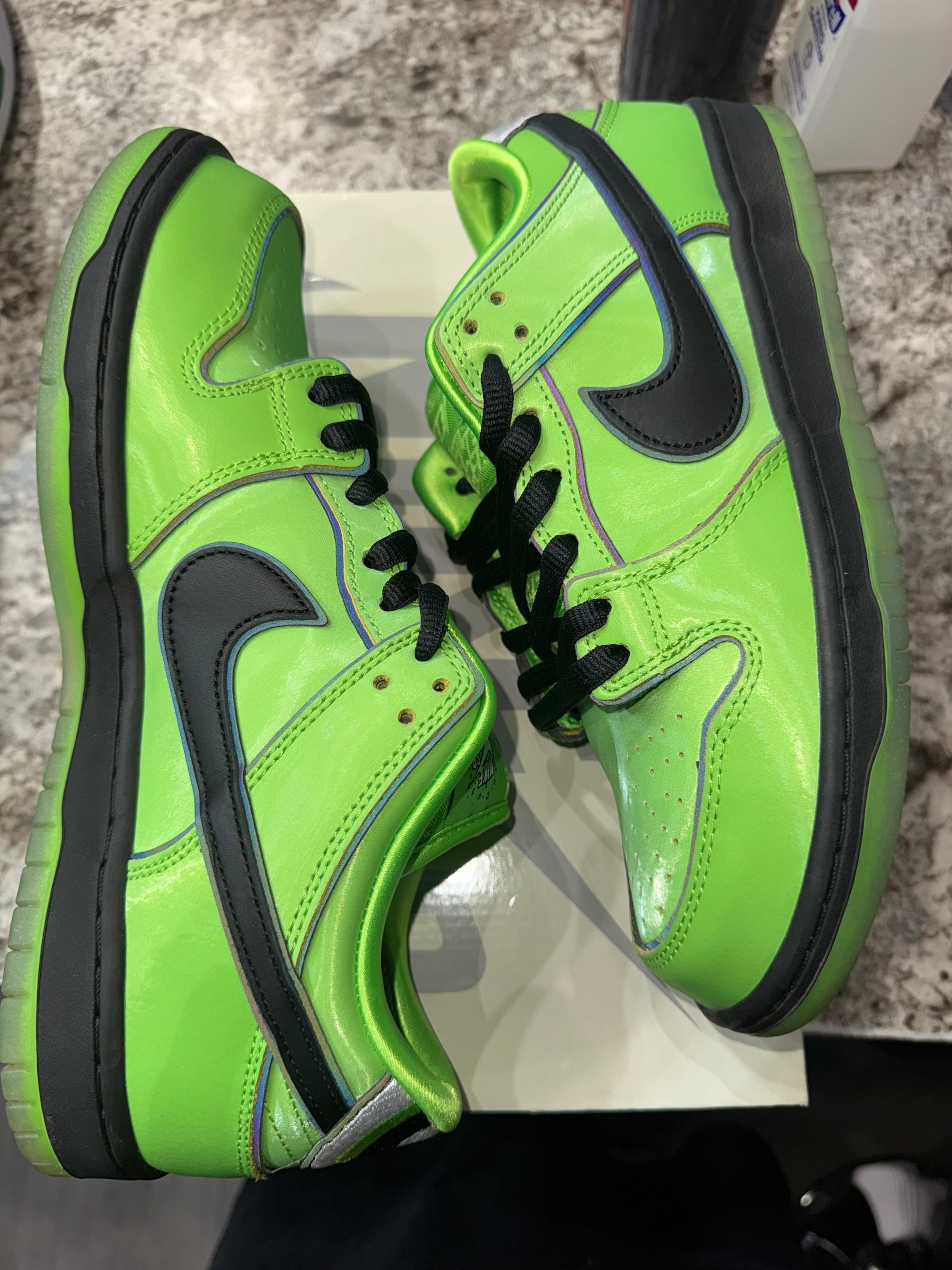 Nike SB Dunk Low The Powerpuff Girls Buttercup