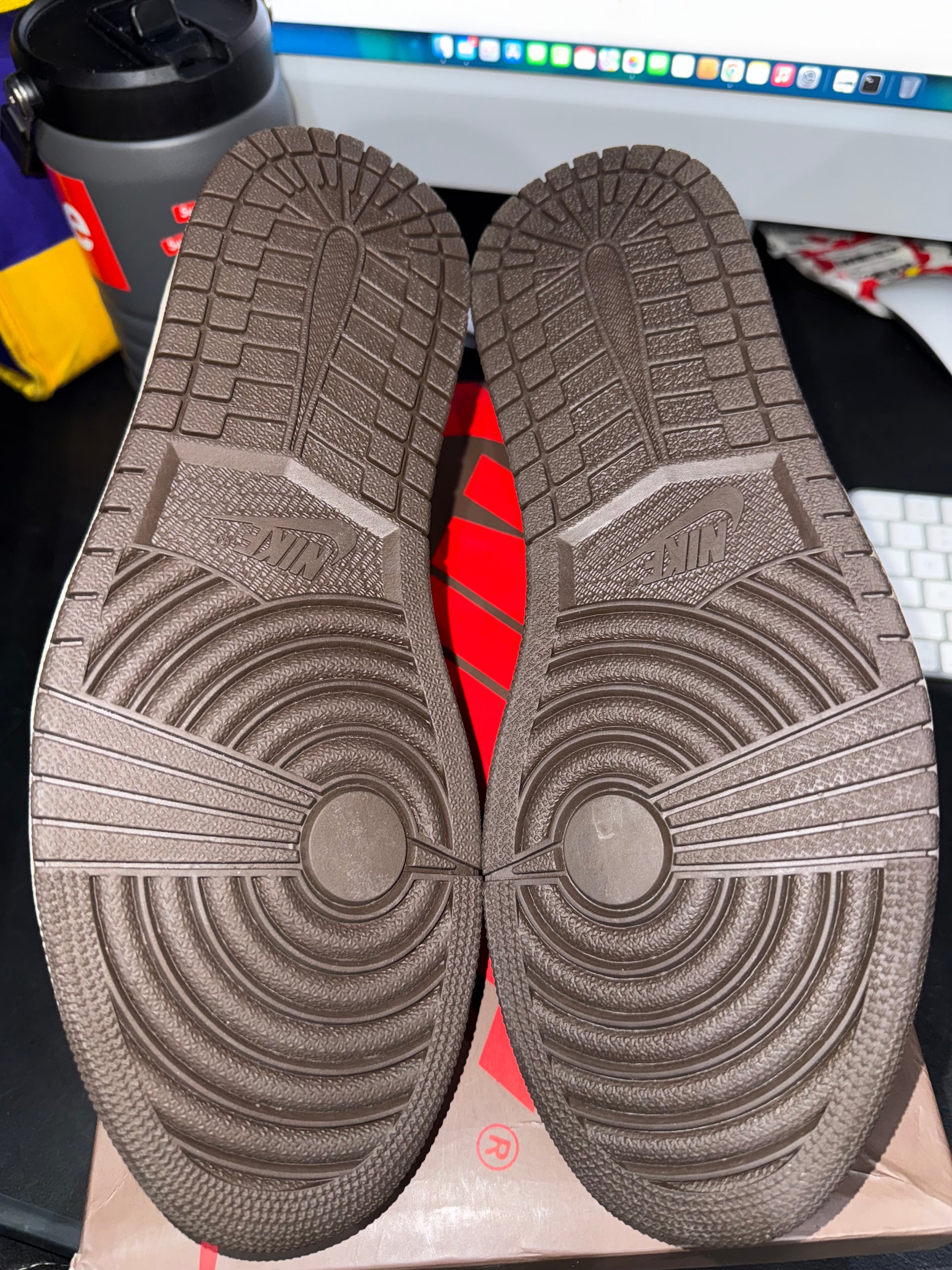 Jordan 1 Retro Low OG SP Travis Scott Mocha