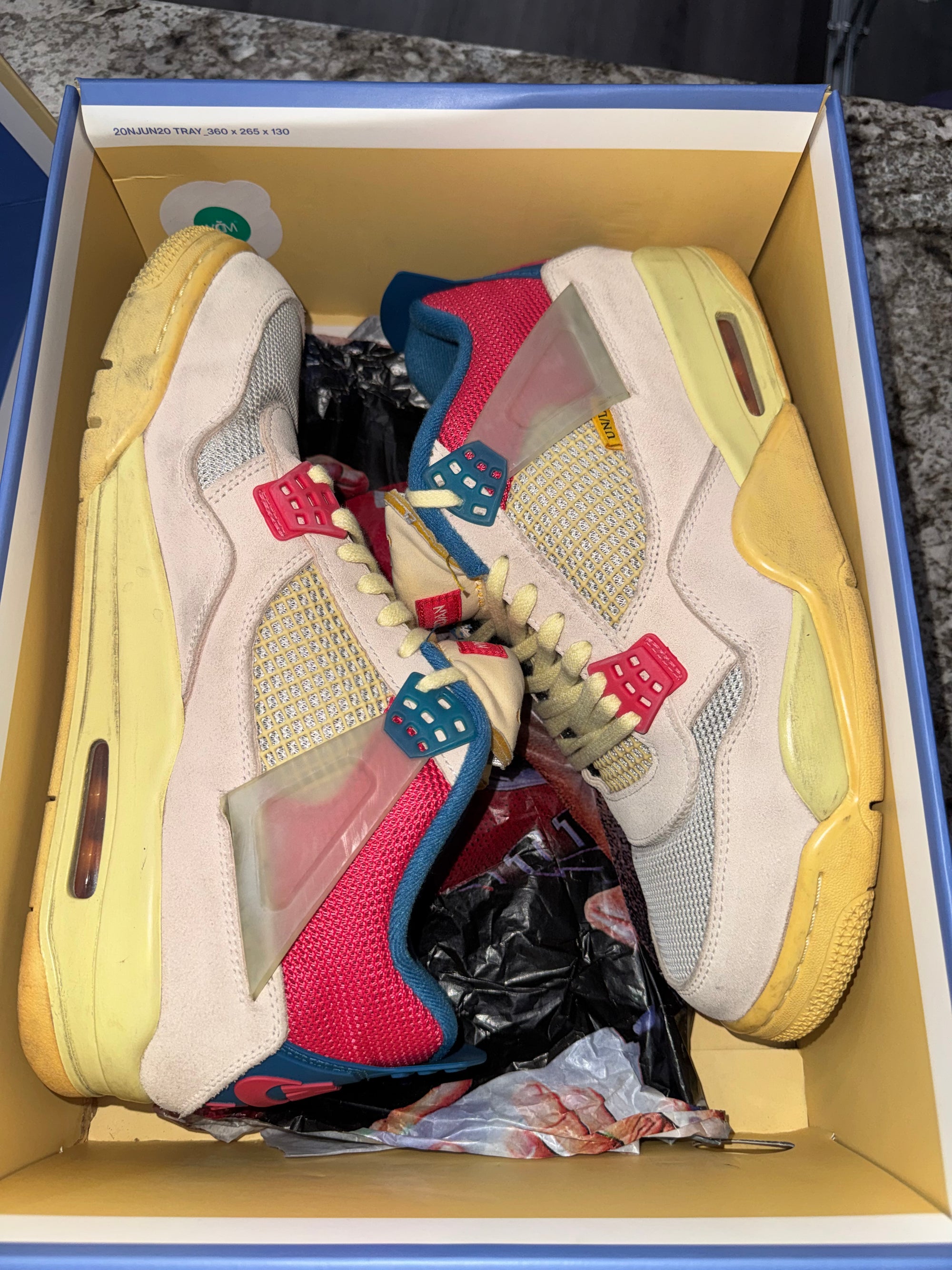 Jordan 4 Retro Union Guava Ice