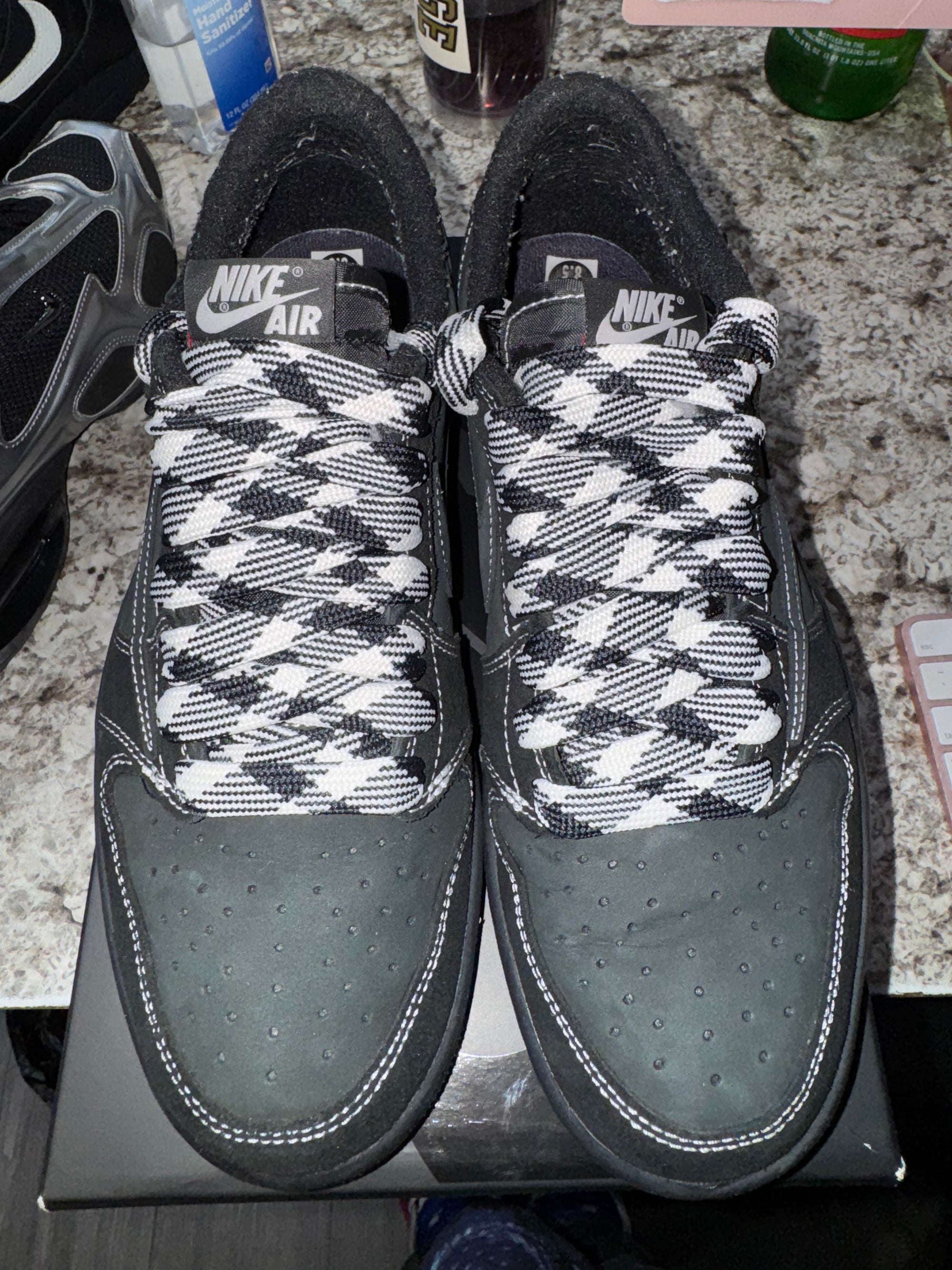 Jordan 1 Retro Low OG SP Travis Scott Black Phantom