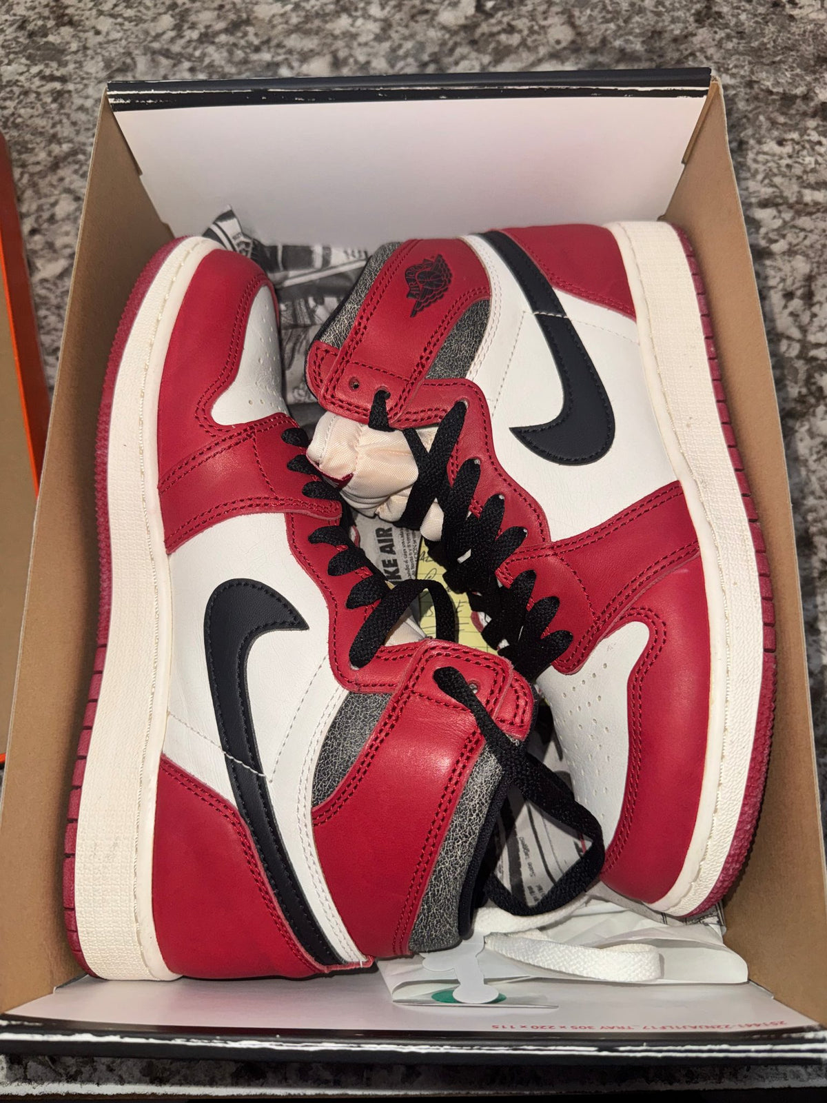 Jordan 1 Retro High OG Chicago Lost and Found (GS)