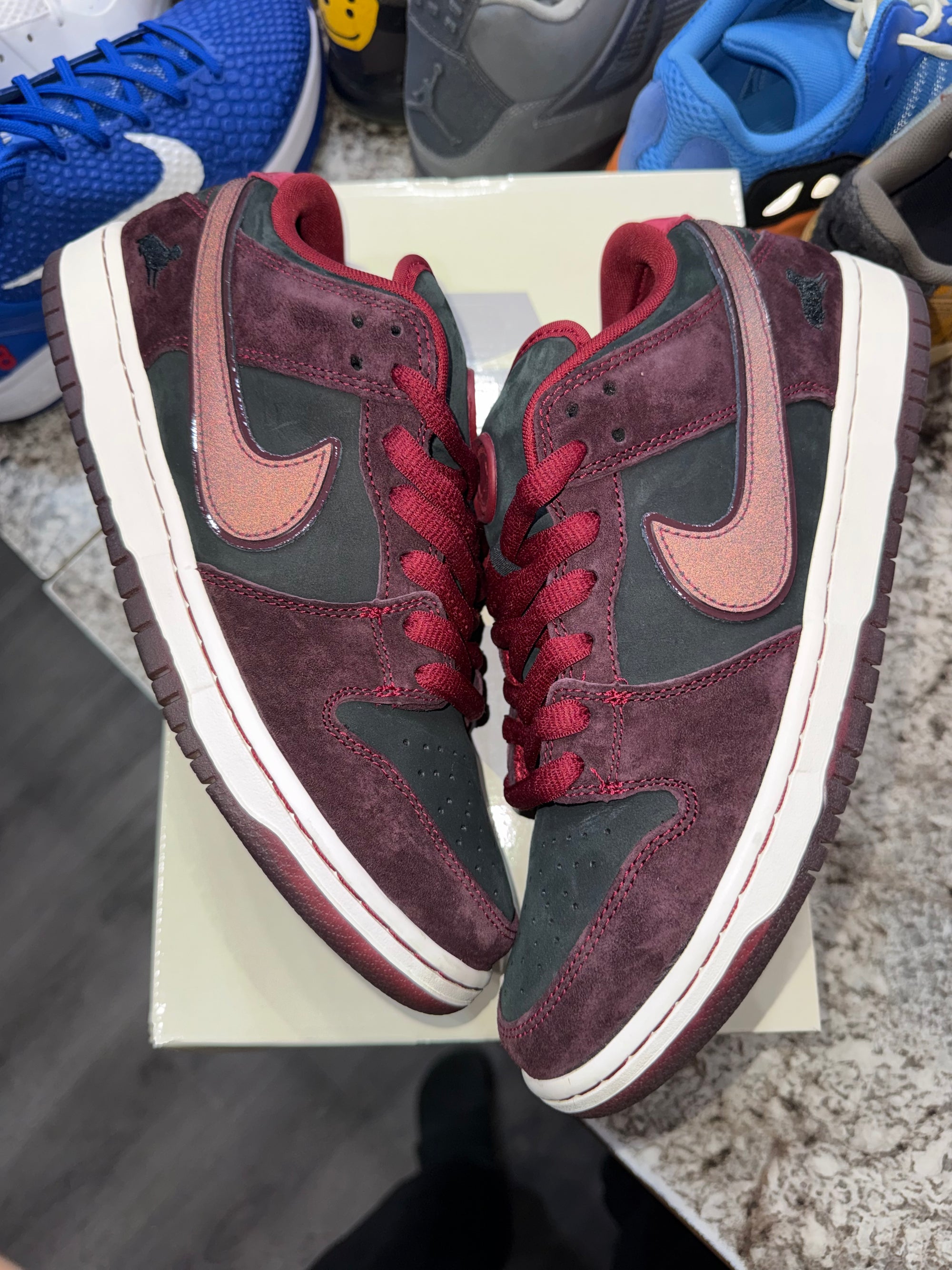 Nike SB Dunk Low Riot Skateshop