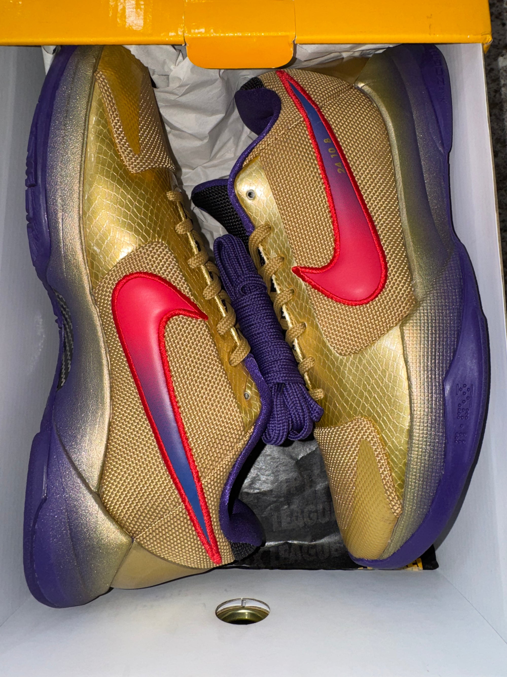 Nike Kobe 5 Protro Undefeated Hall of Fame
