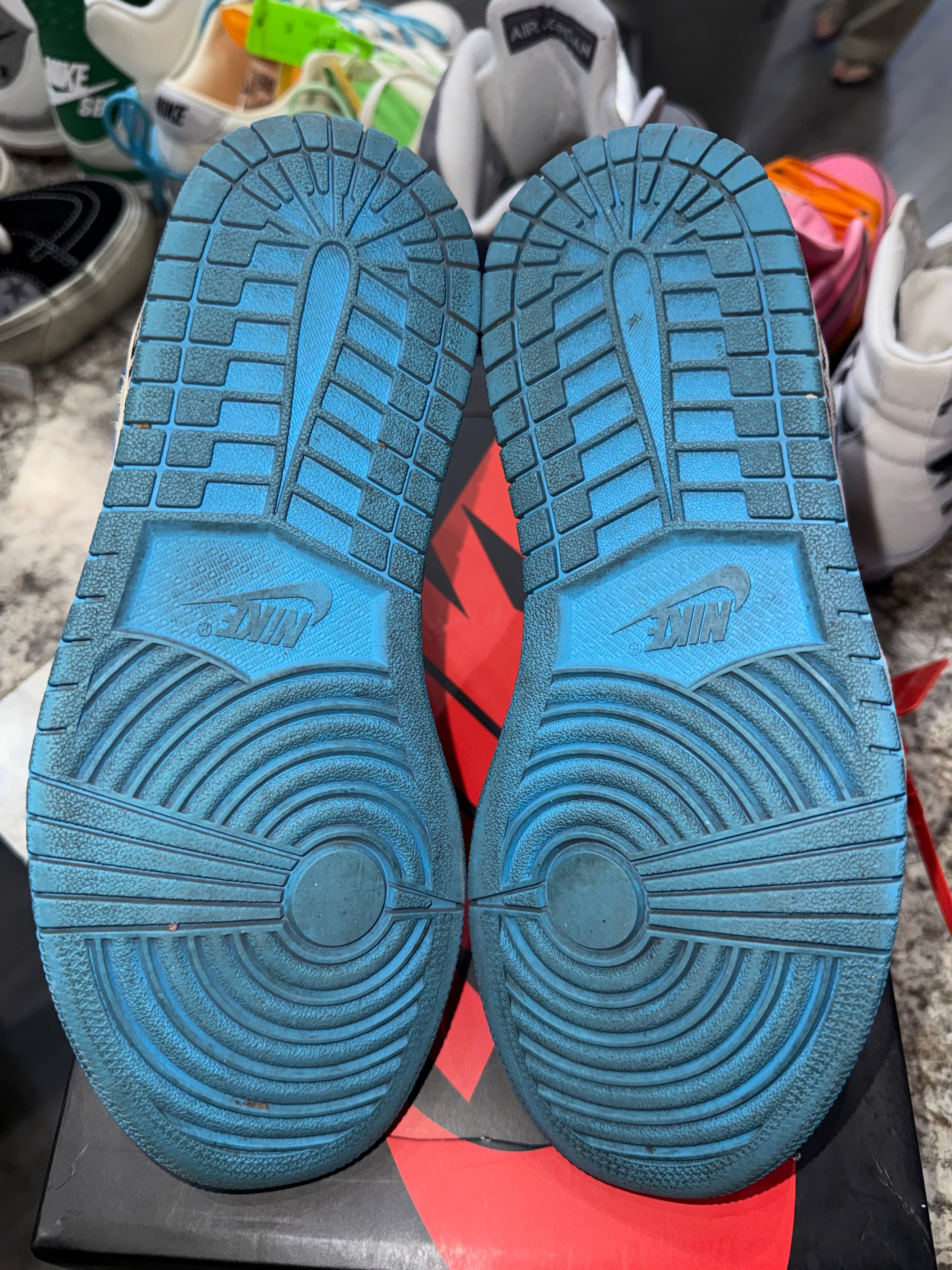 Jordan 1 Retro High Off-White University Blue