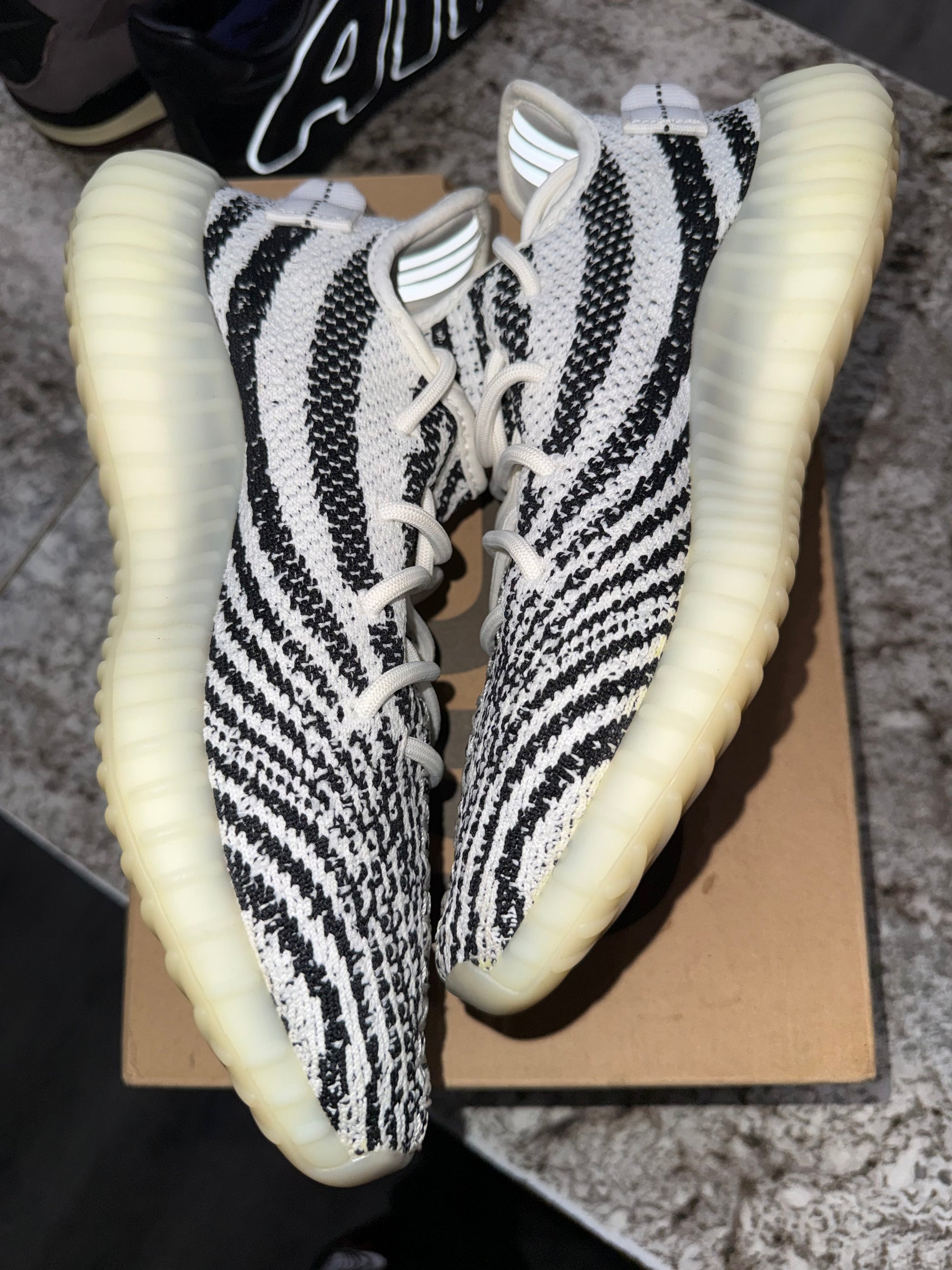 adidas Yeezy Boost 350 V2 Zebra