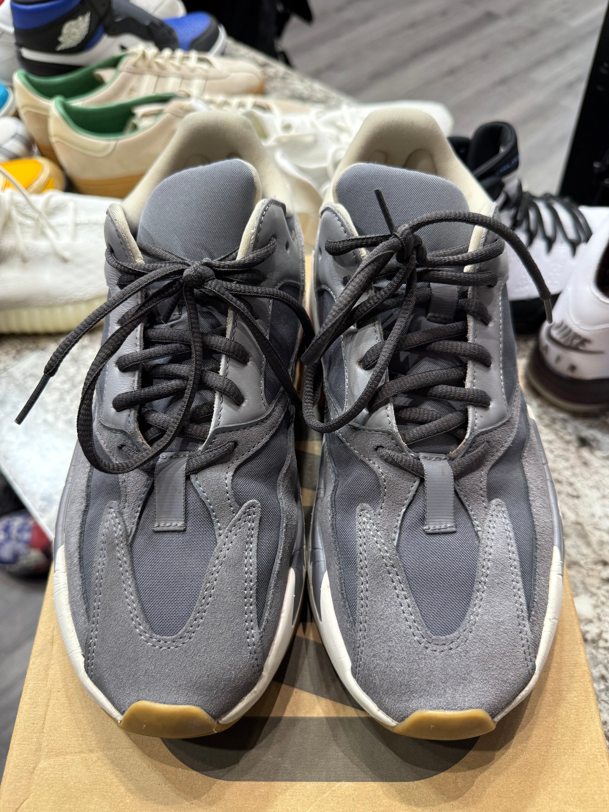 adidas Yeezy Boost 700 Magnet