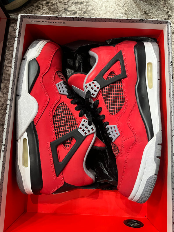 Jordan 4 Retro Toro Bravo