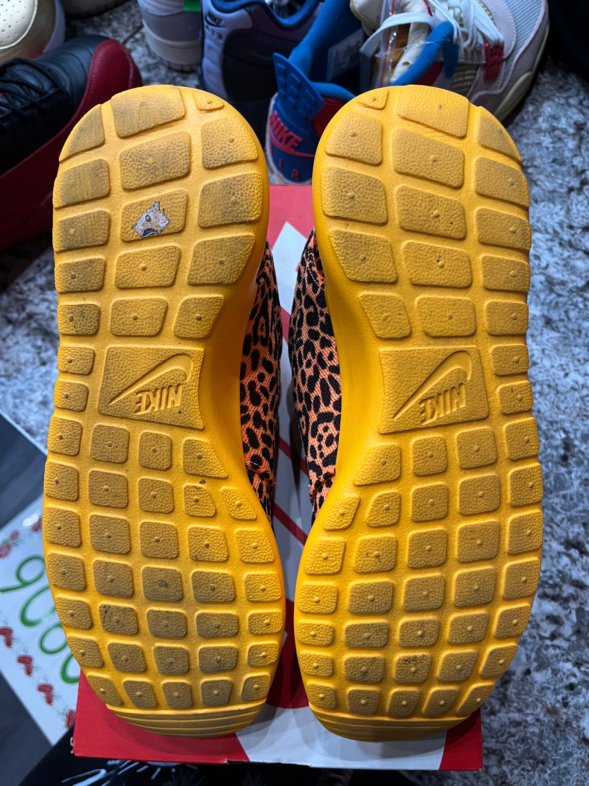 Nike Roshe Run Orange Leopard