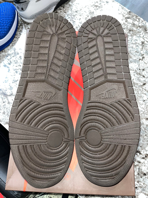 Jordan 1 Retro Low OG SP Travis Scott Mocha
