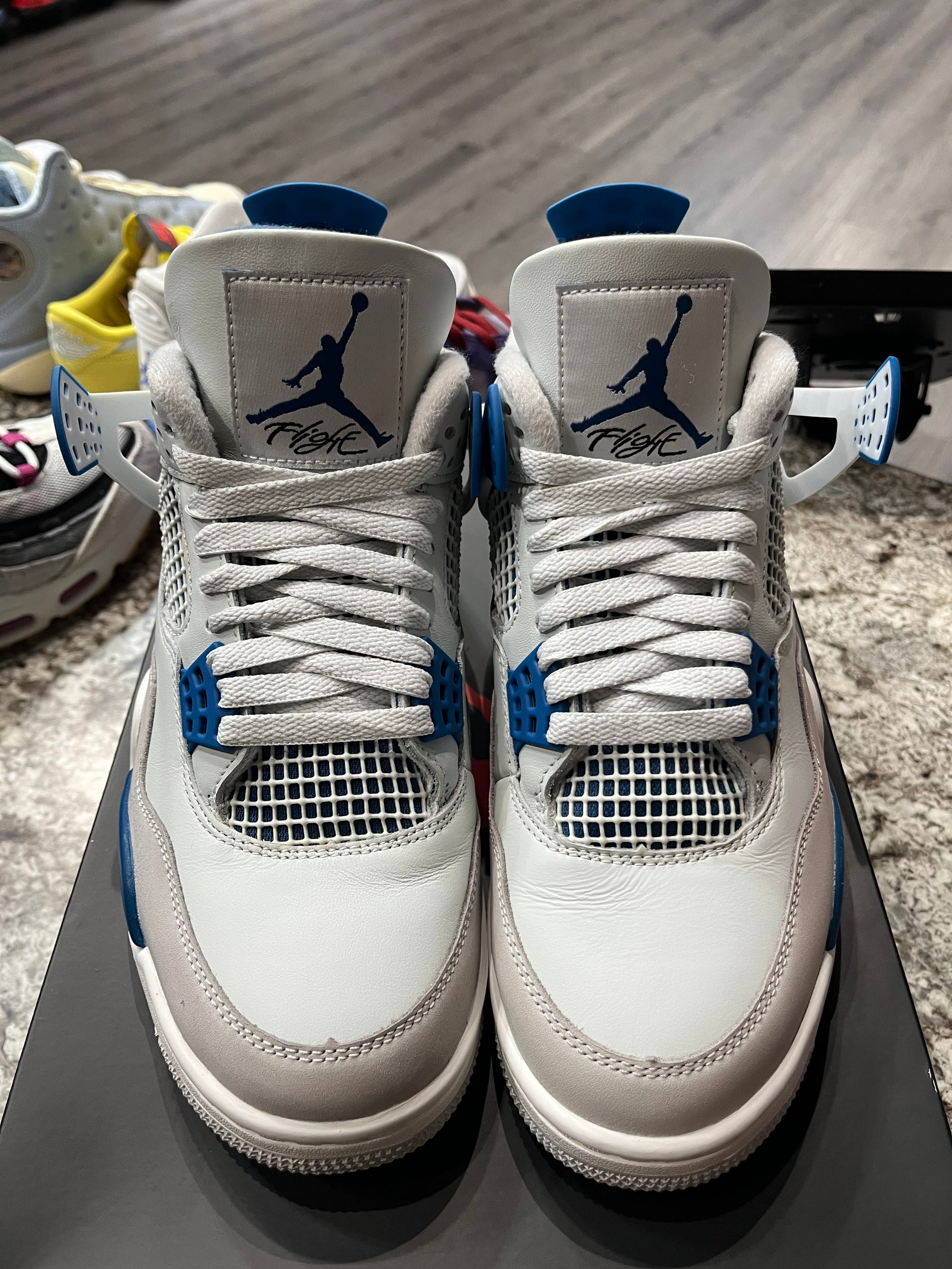 Jordan 4 Retro Military Blue (2024)