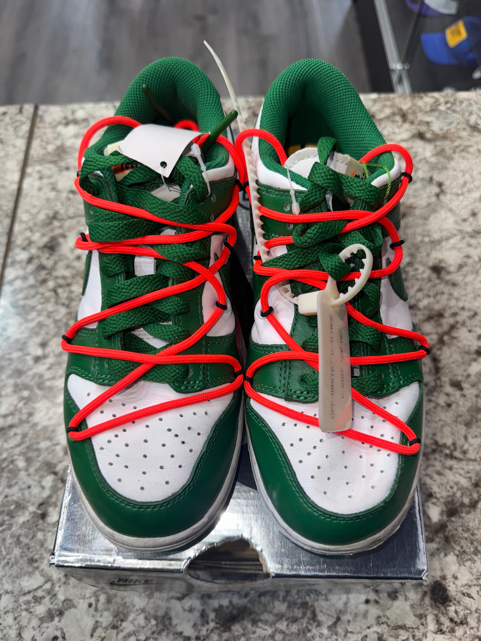 Nike Dunk Low Off-White Pine Green