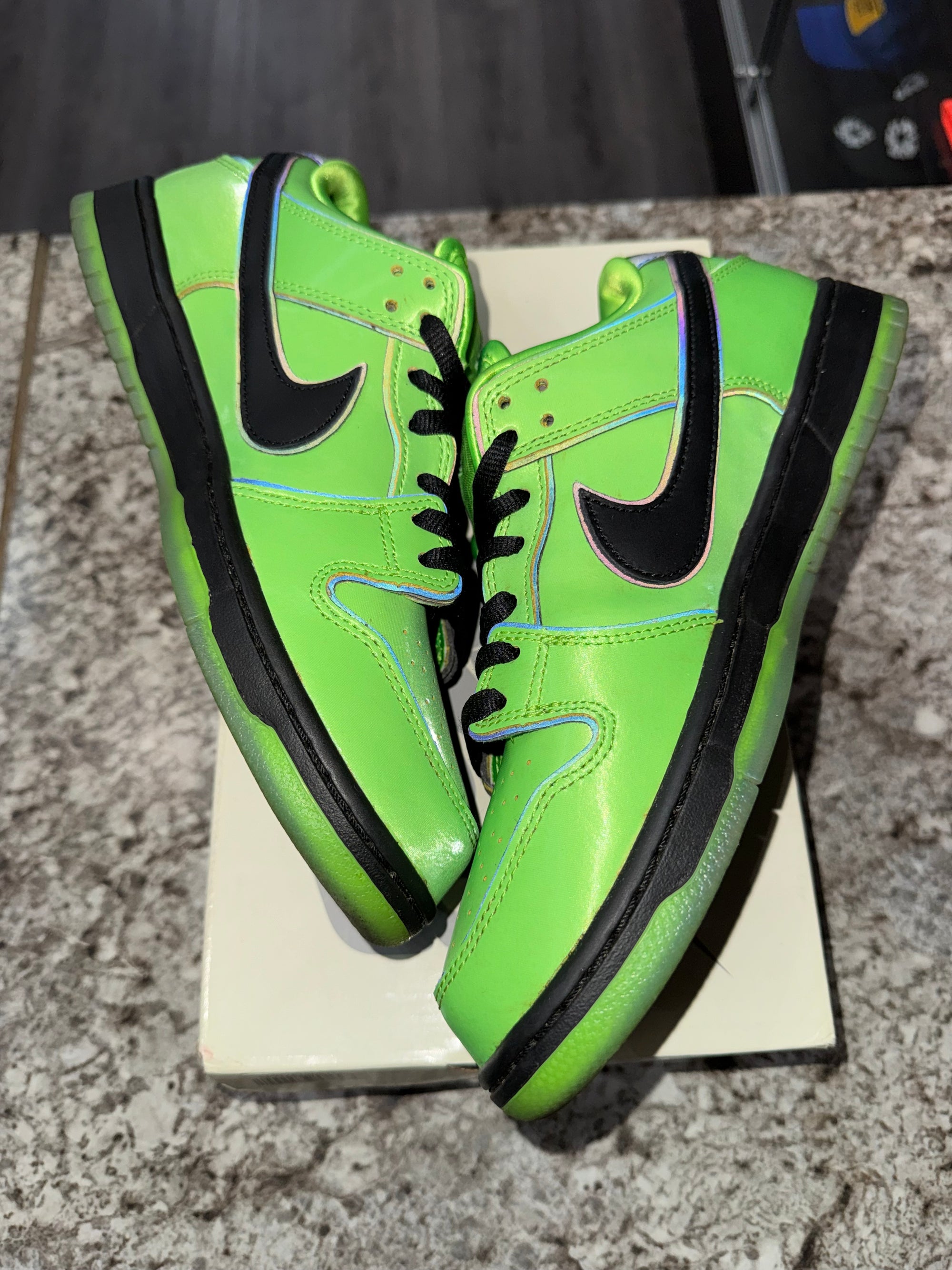 Nike SB Dunk Low The Powerpuff Girls Buttercup