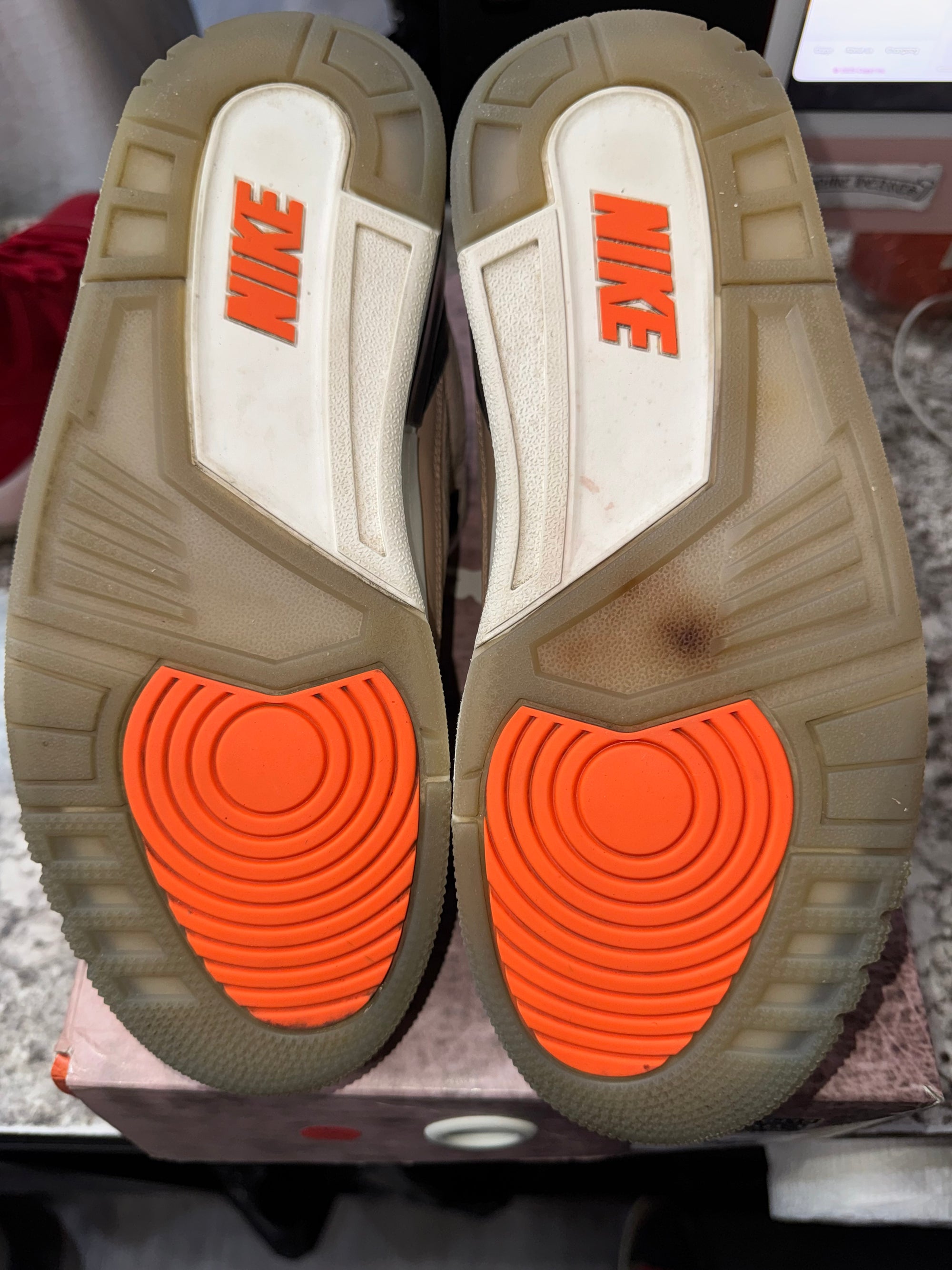 Jordan 3 Retro JTH Bio Beige (DAMAGED BOX)