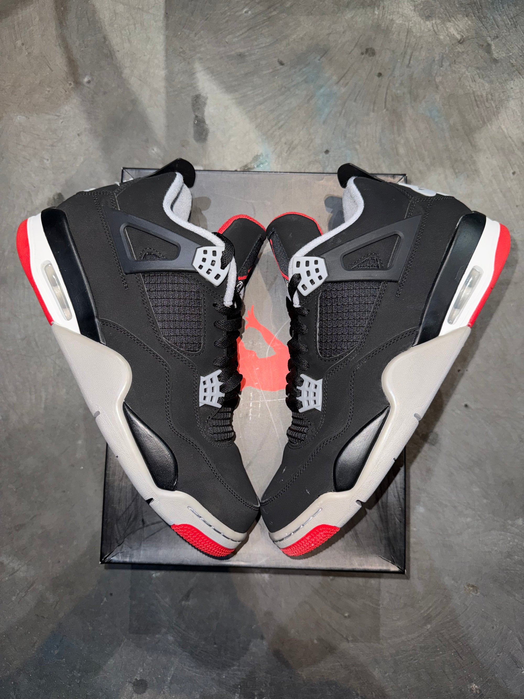 Jordan 4 Retro Bred (2019)