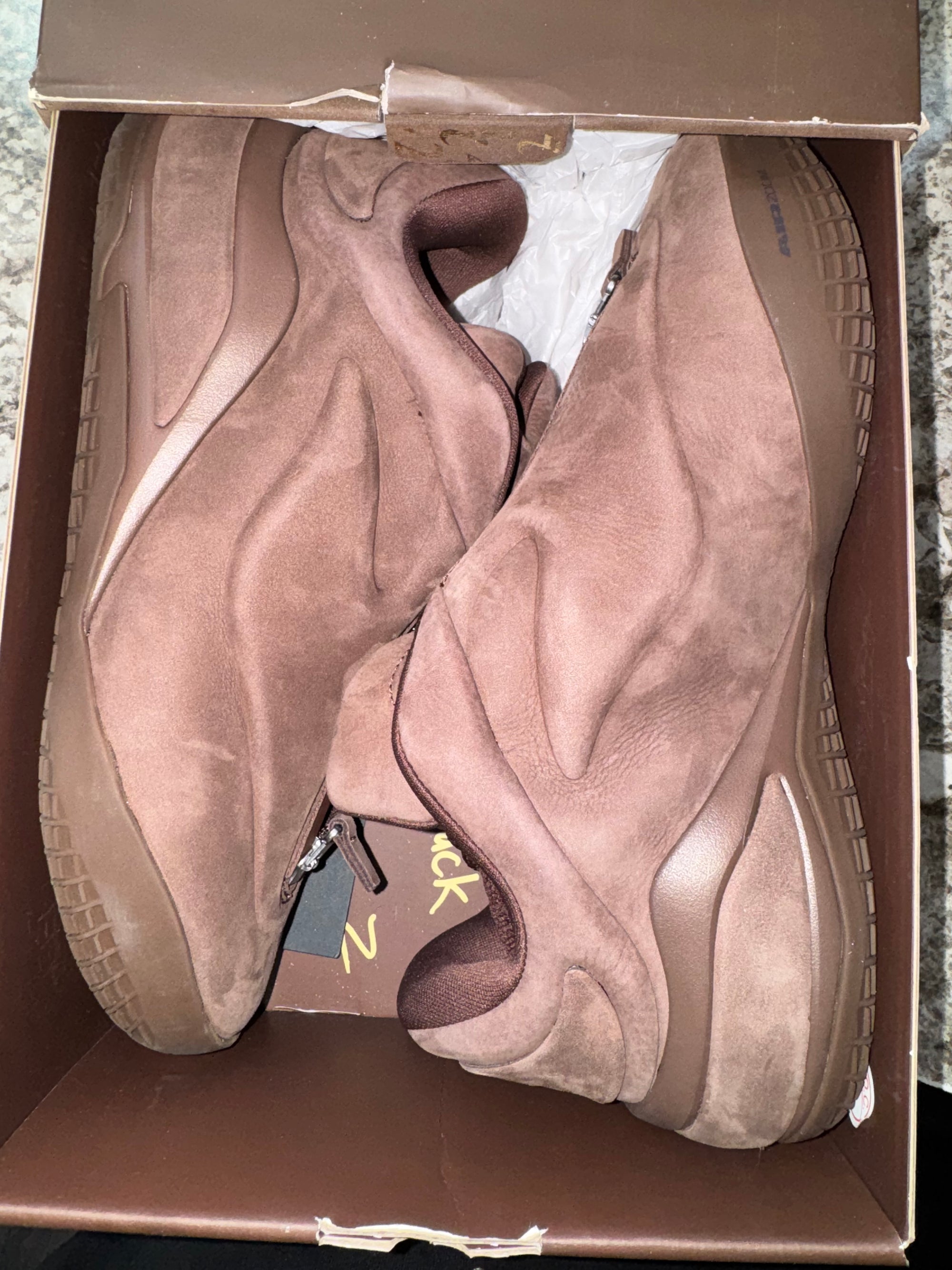 Converse SHAI 001 Lux Truffle