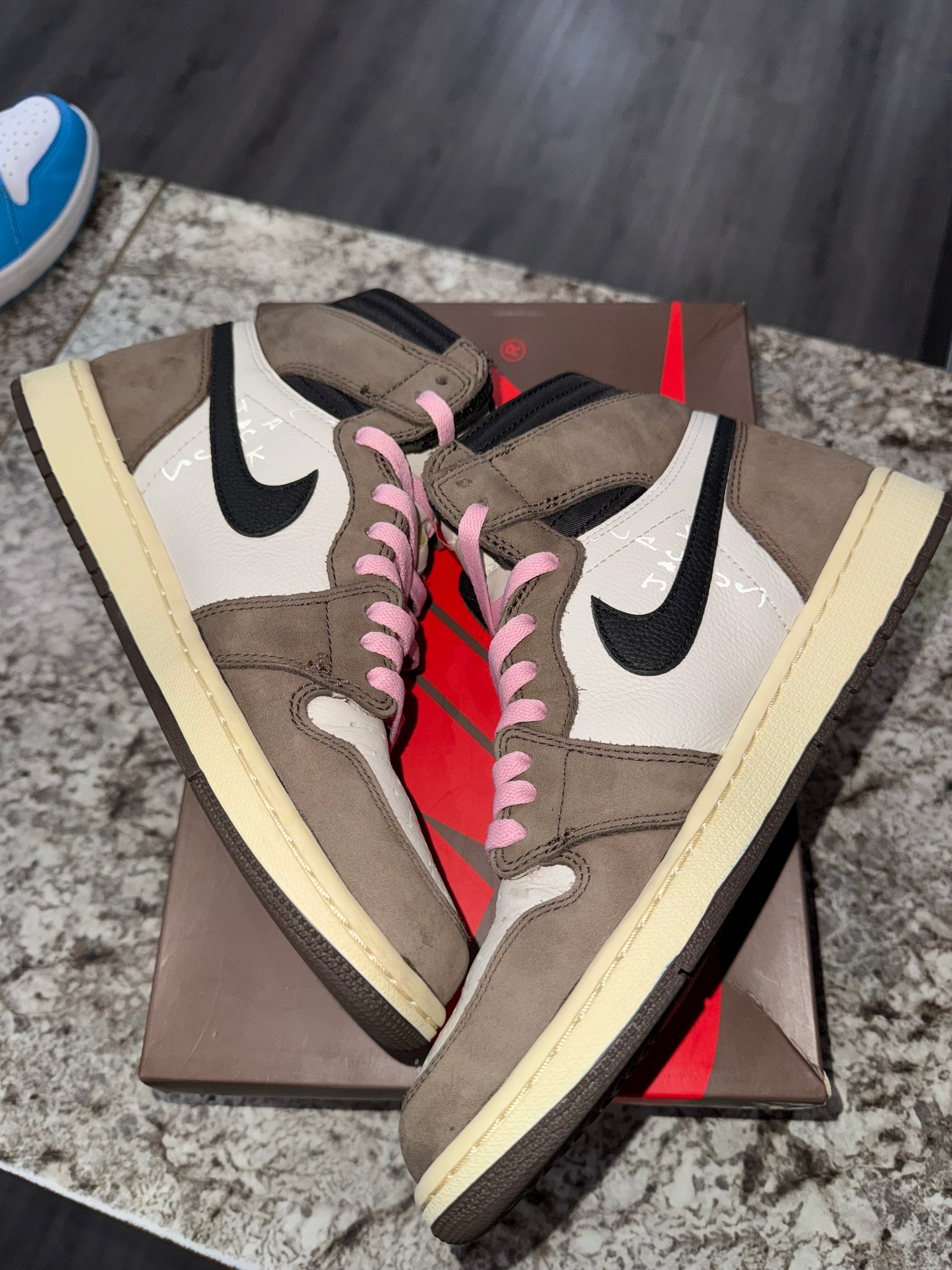 Jordan 1 Retro High OG SP Travis Scott Mocha