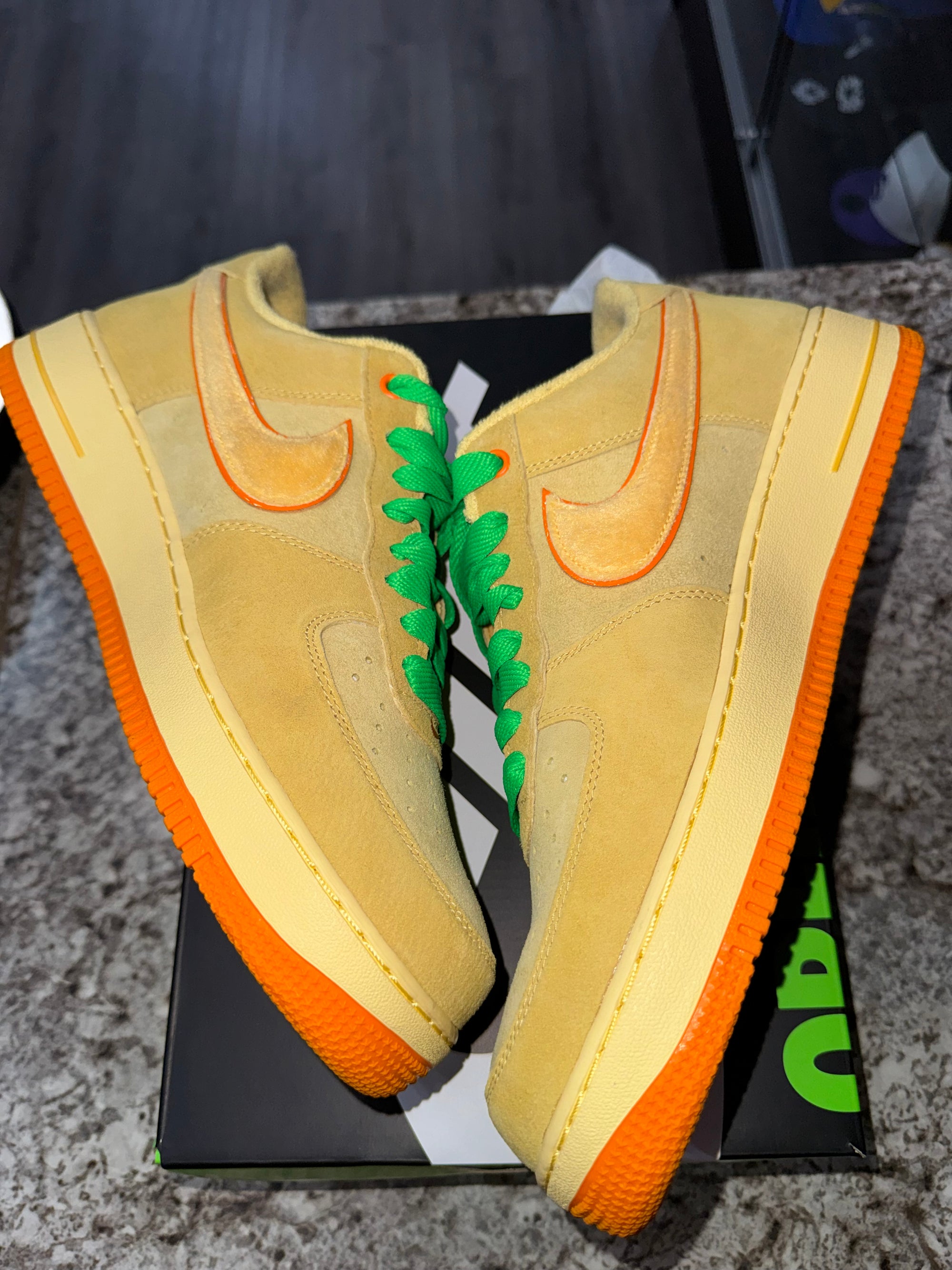 Nike Air Force 1 Low Ducks of a Feather University of Oregon Duck or Egg