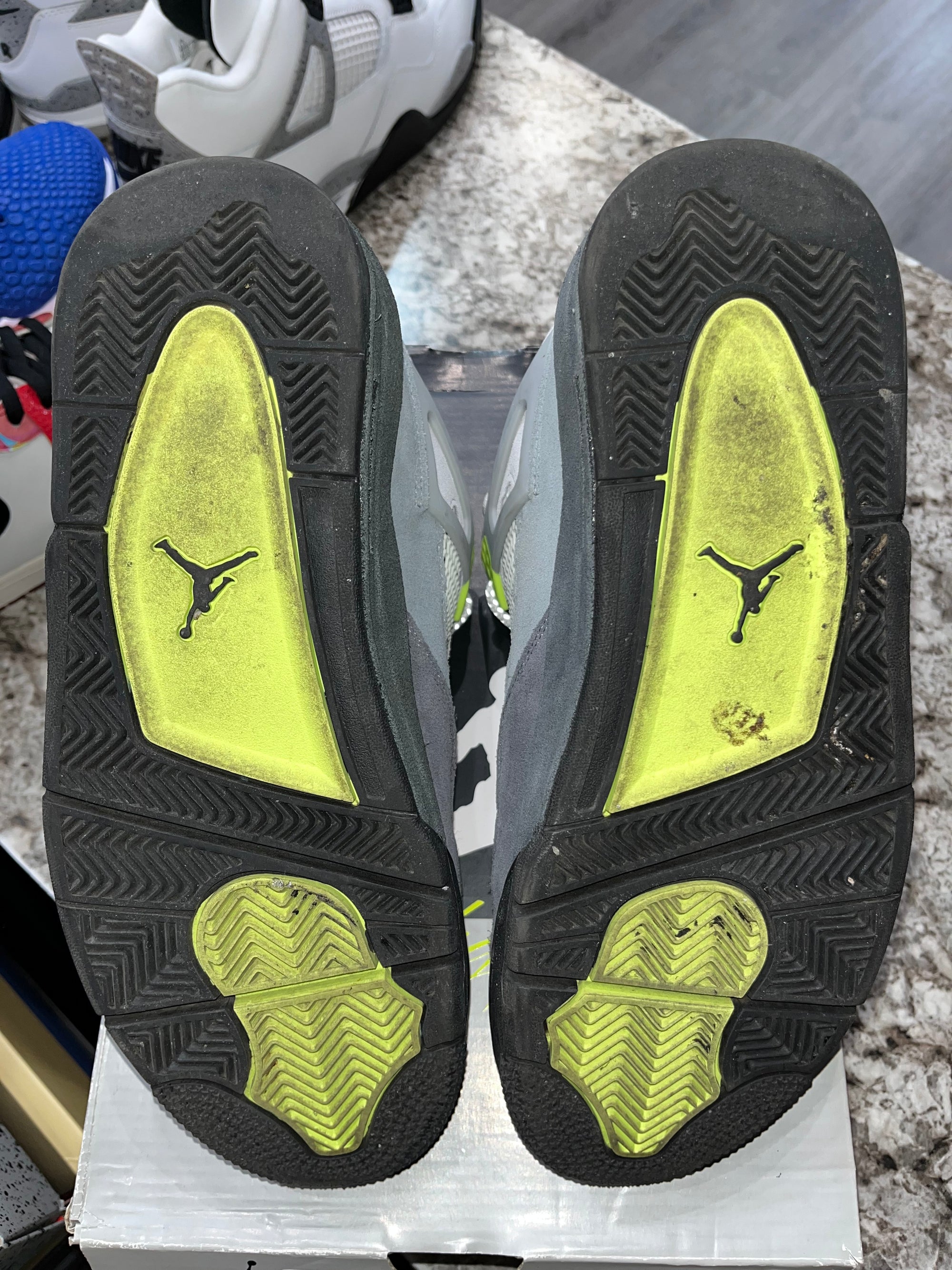 Jordan 4 Retro SE 95 Neon