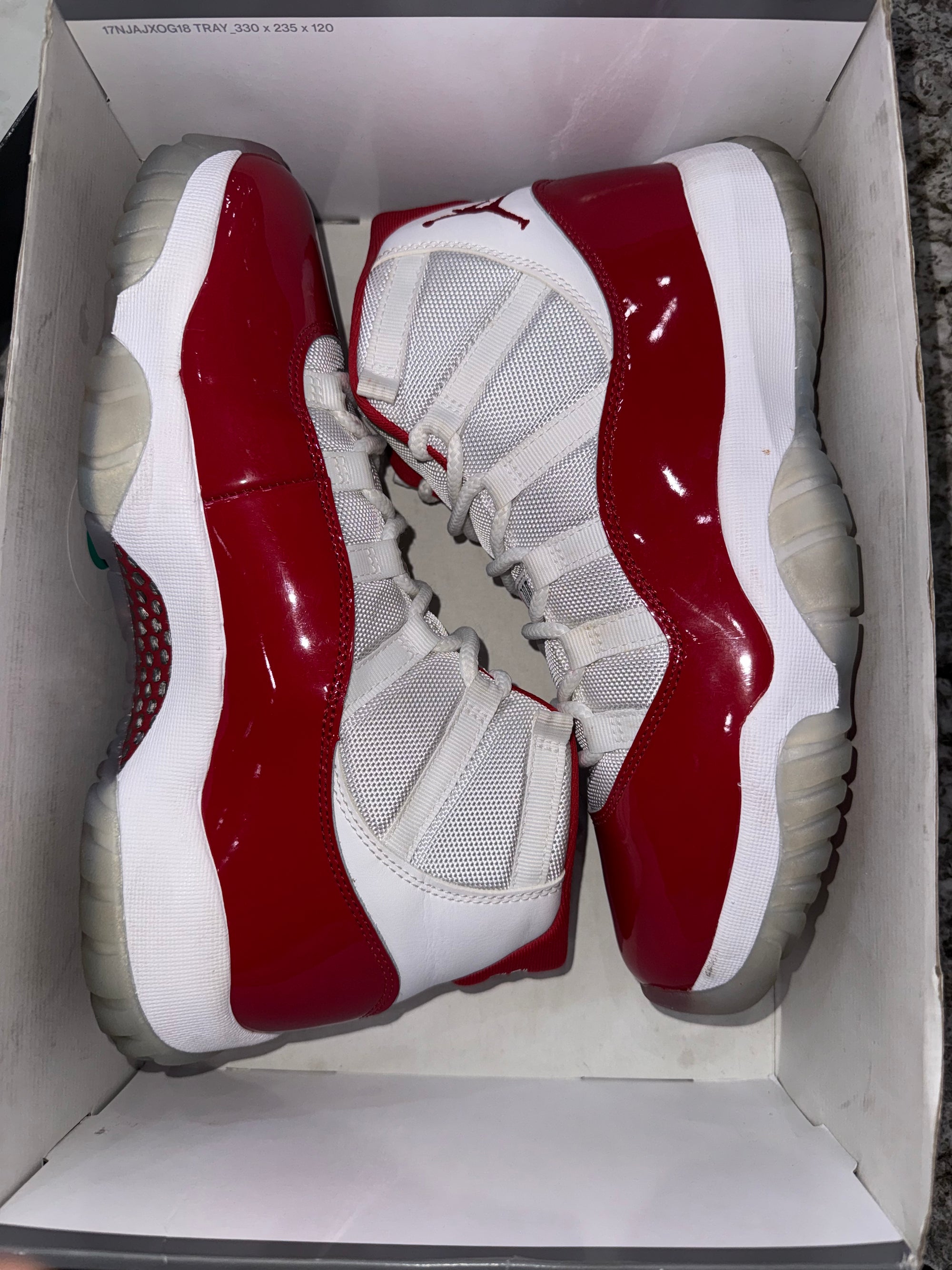 Jordan 11 Retro Cherry (2022)