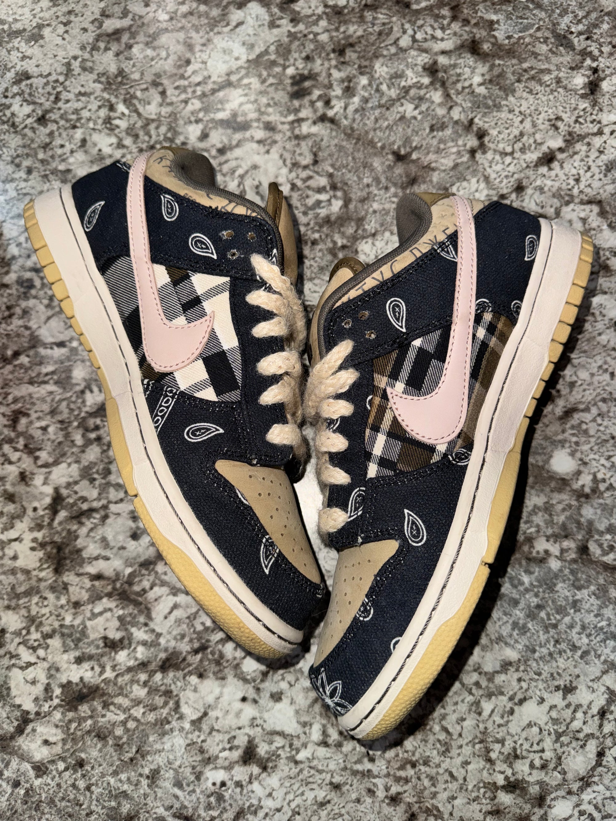 Nike SB Dunk Low Travis Scott
