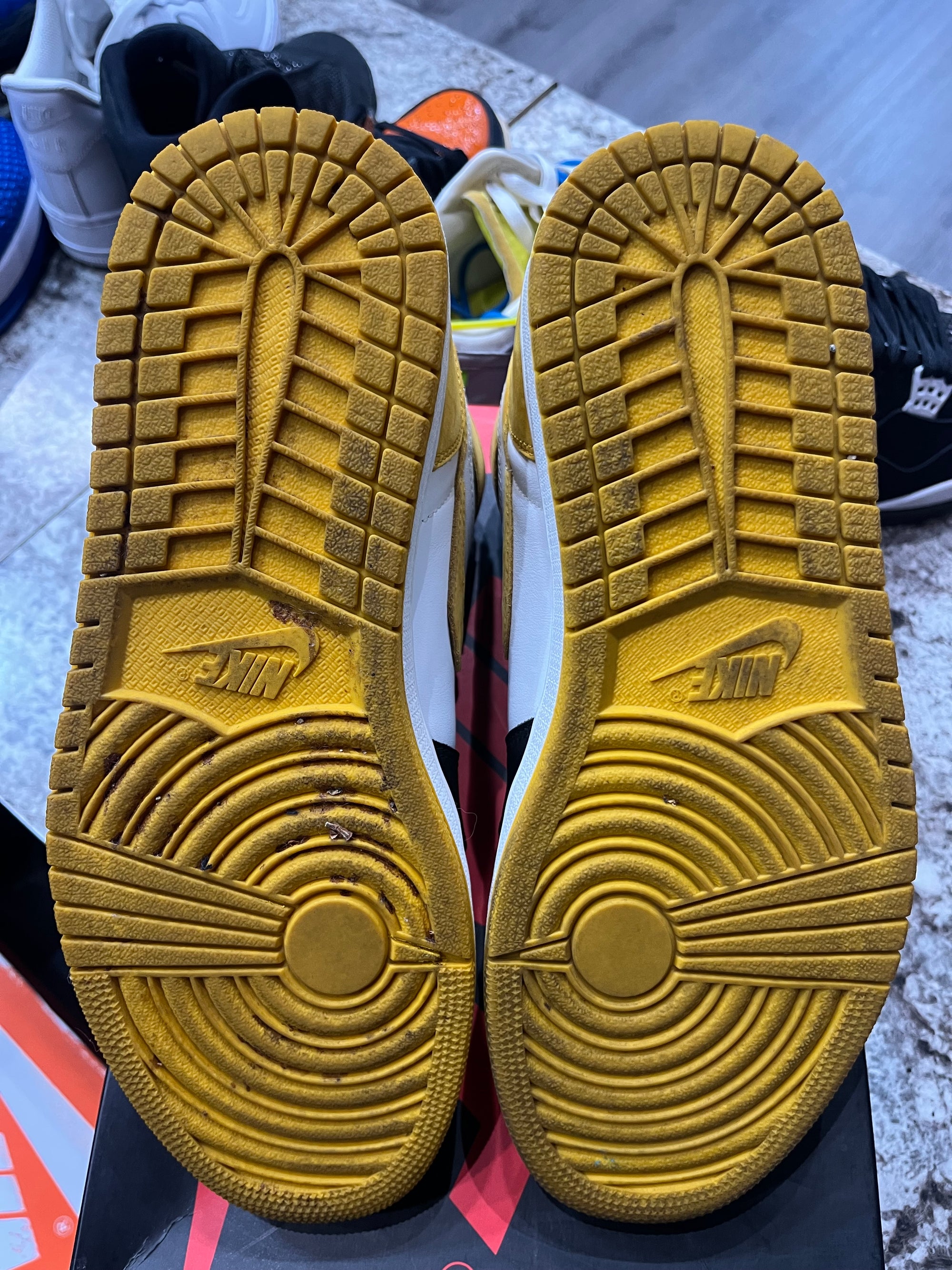 Jordan 1 Retro High Yellow Ochre