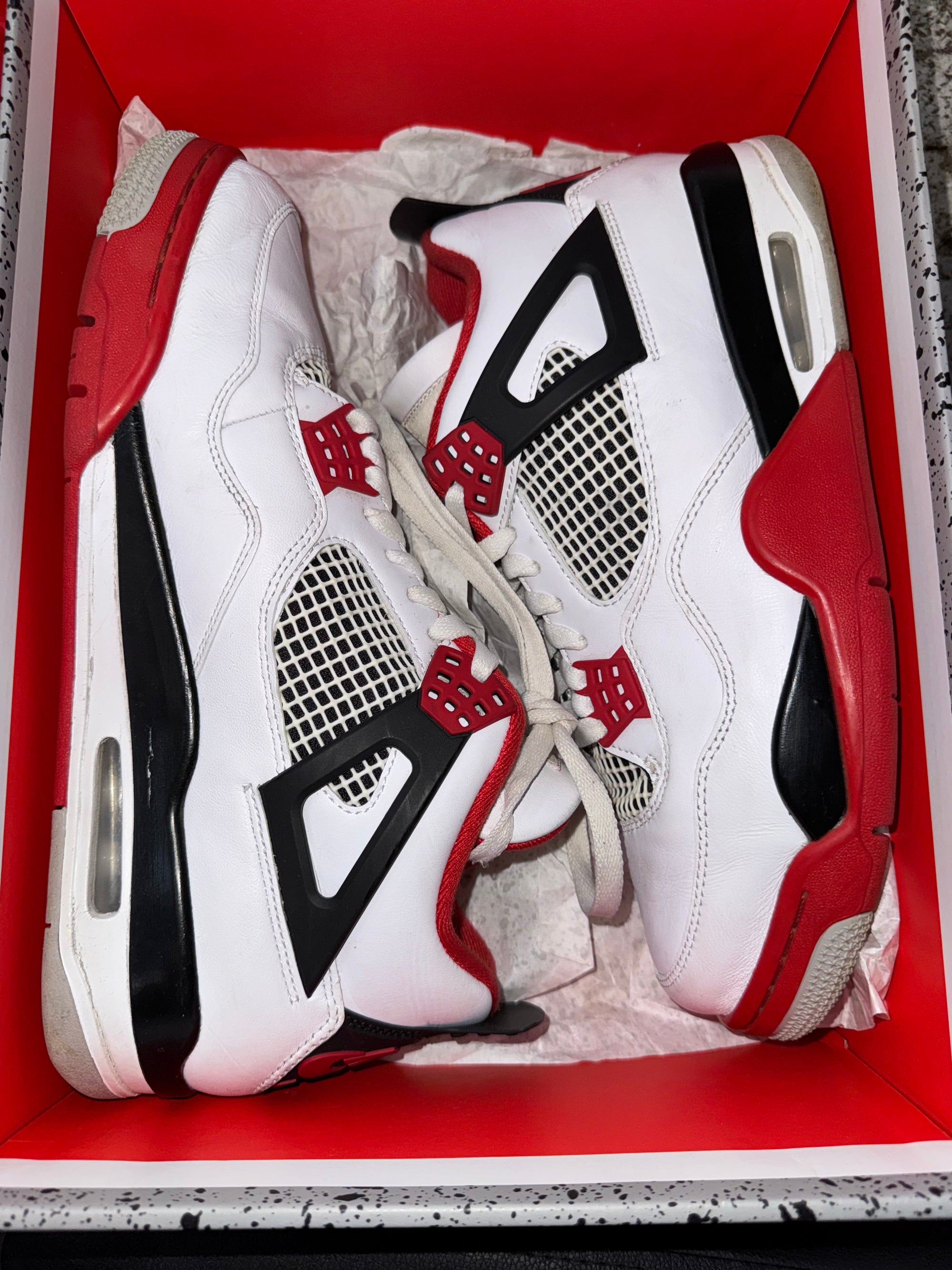 Jordan 4 Retro Fire Red (2020)