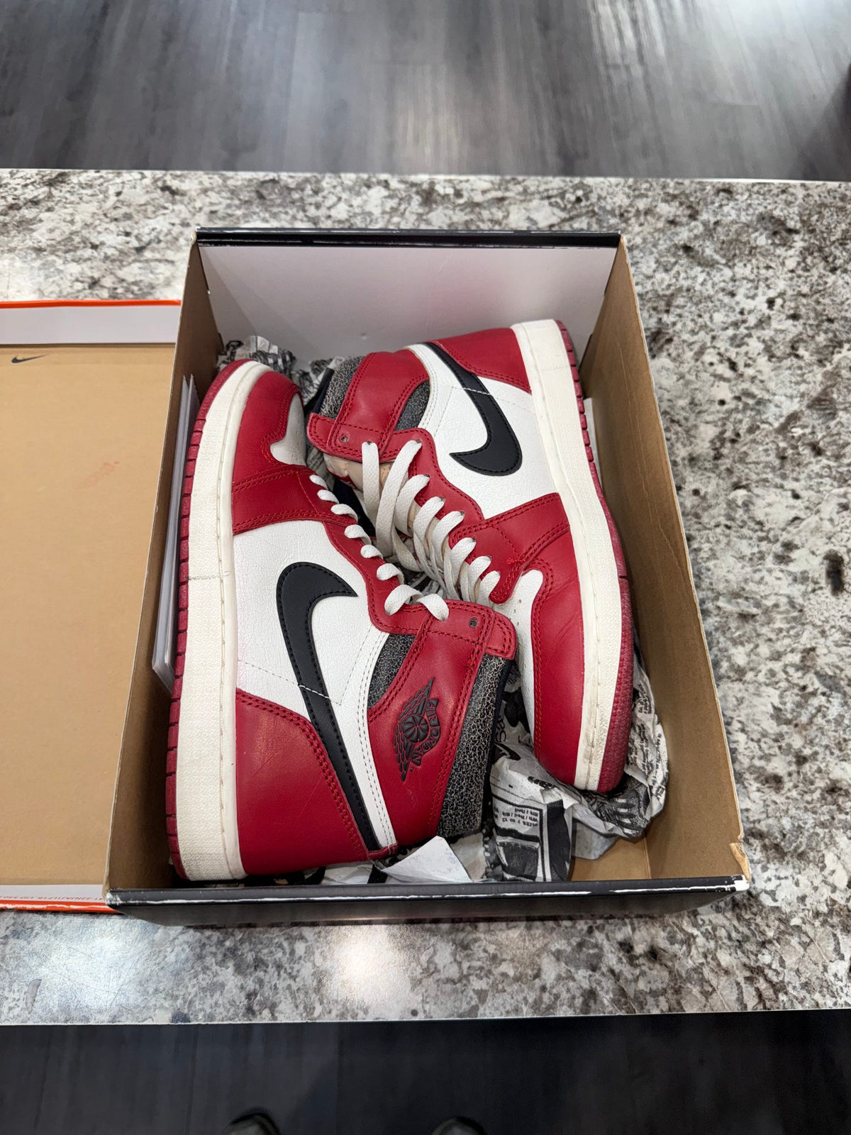 Jordan 1 Retro High OG Chicago Lost and Found