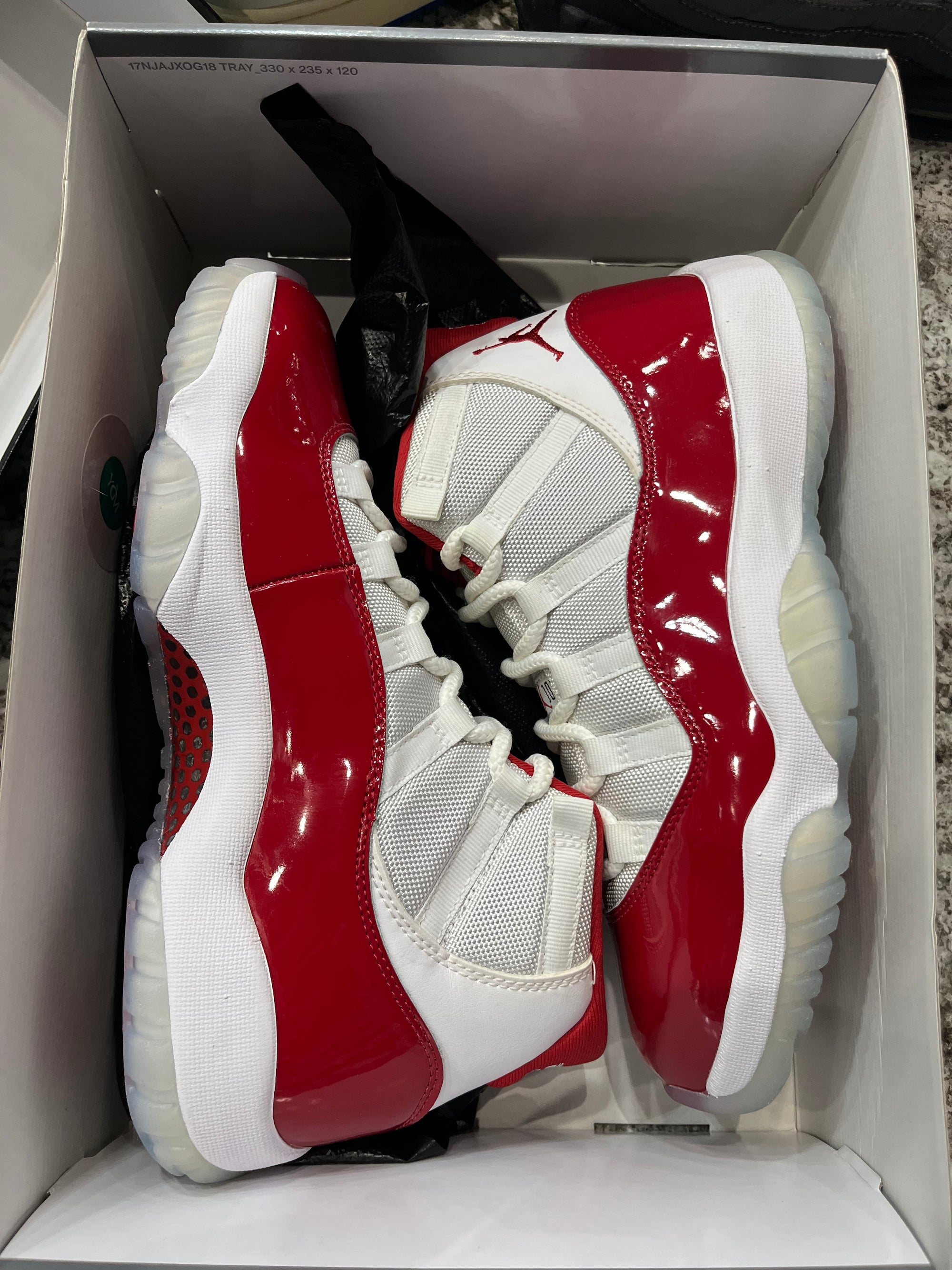 Jordan 11 Retro Cherry (2022)