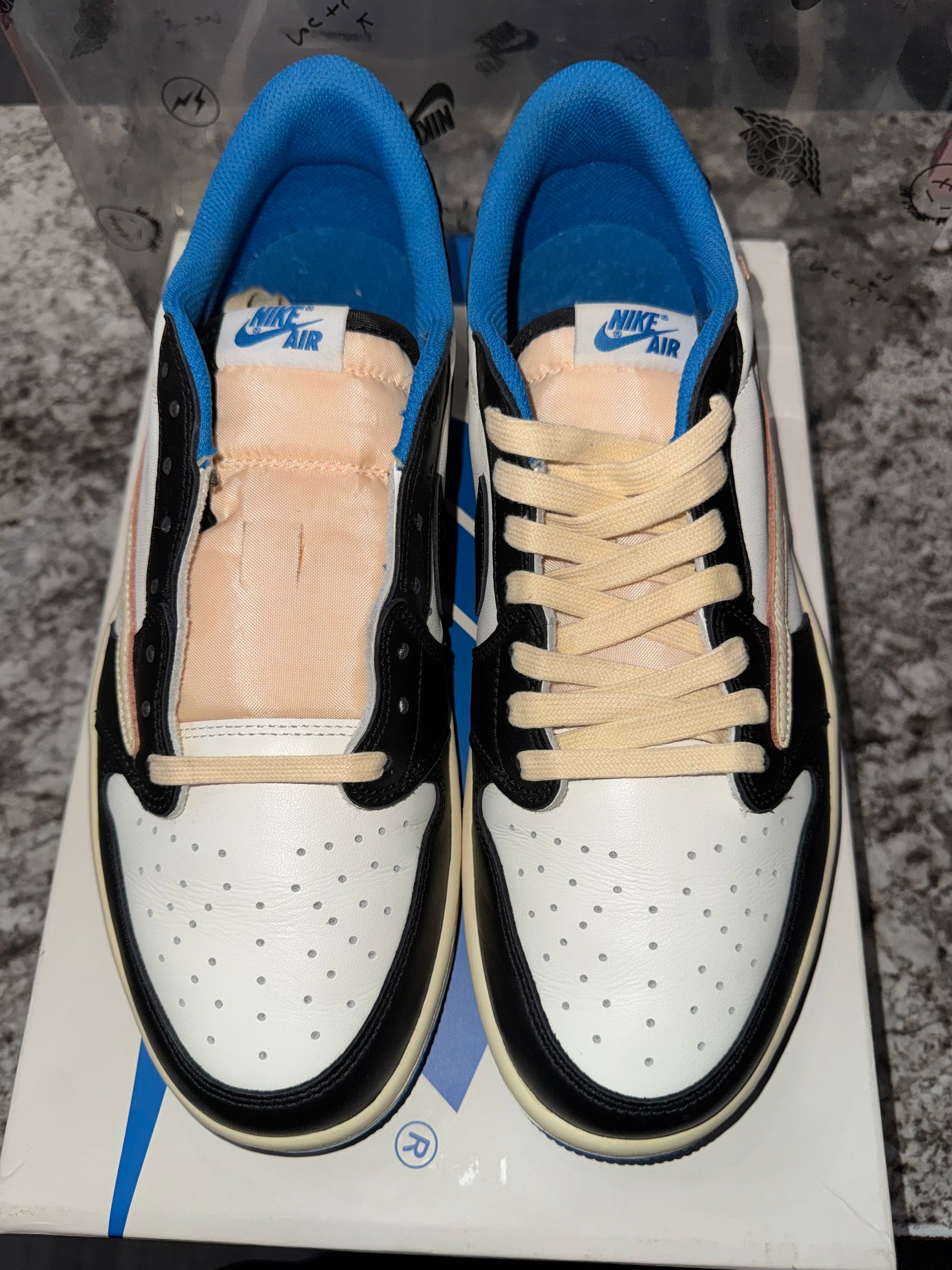 Jordan 1 Retro Low OG SP Fragment x Travis Scott