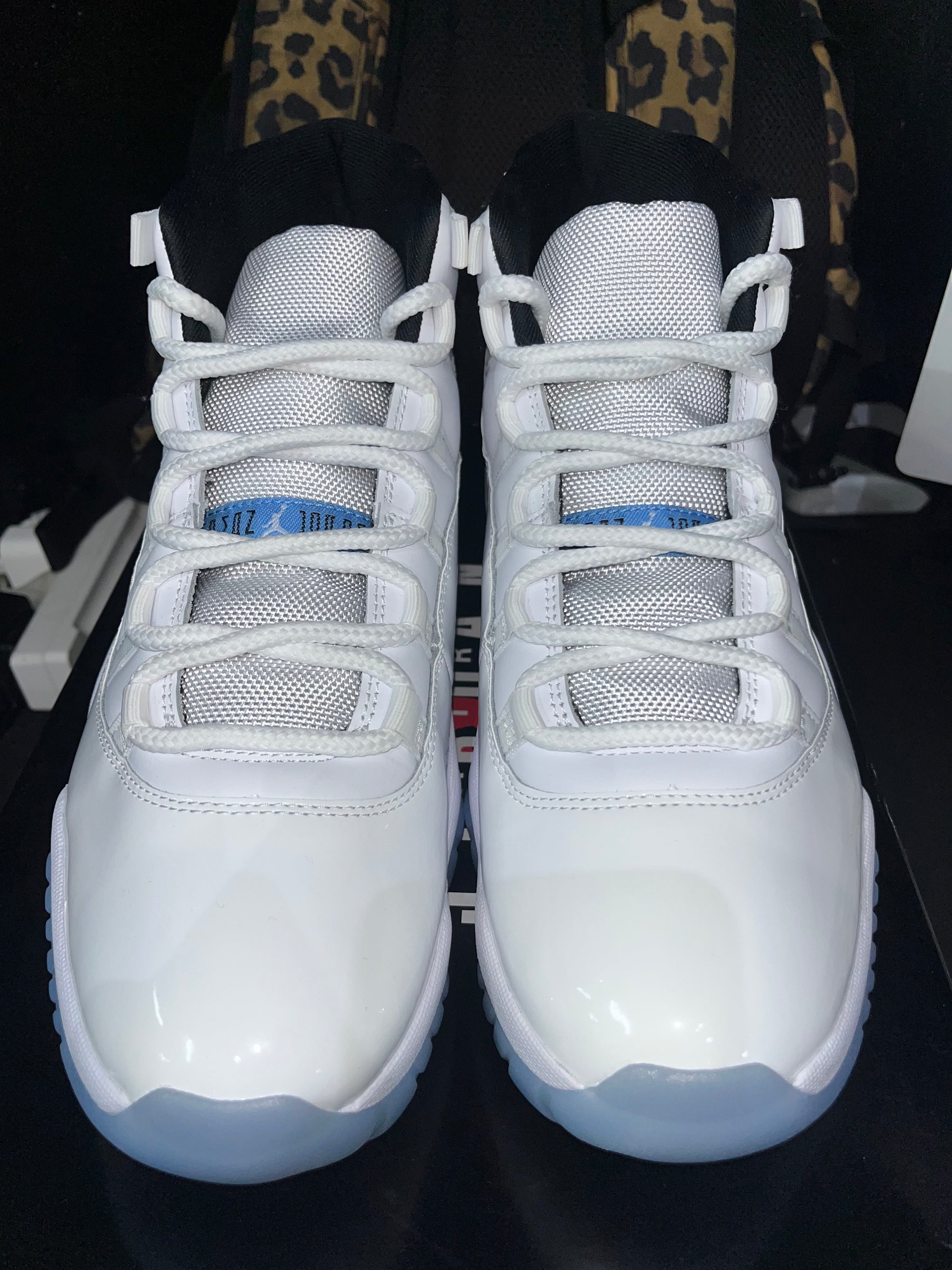 Jordan 11 Retro Legend Blue (2024)