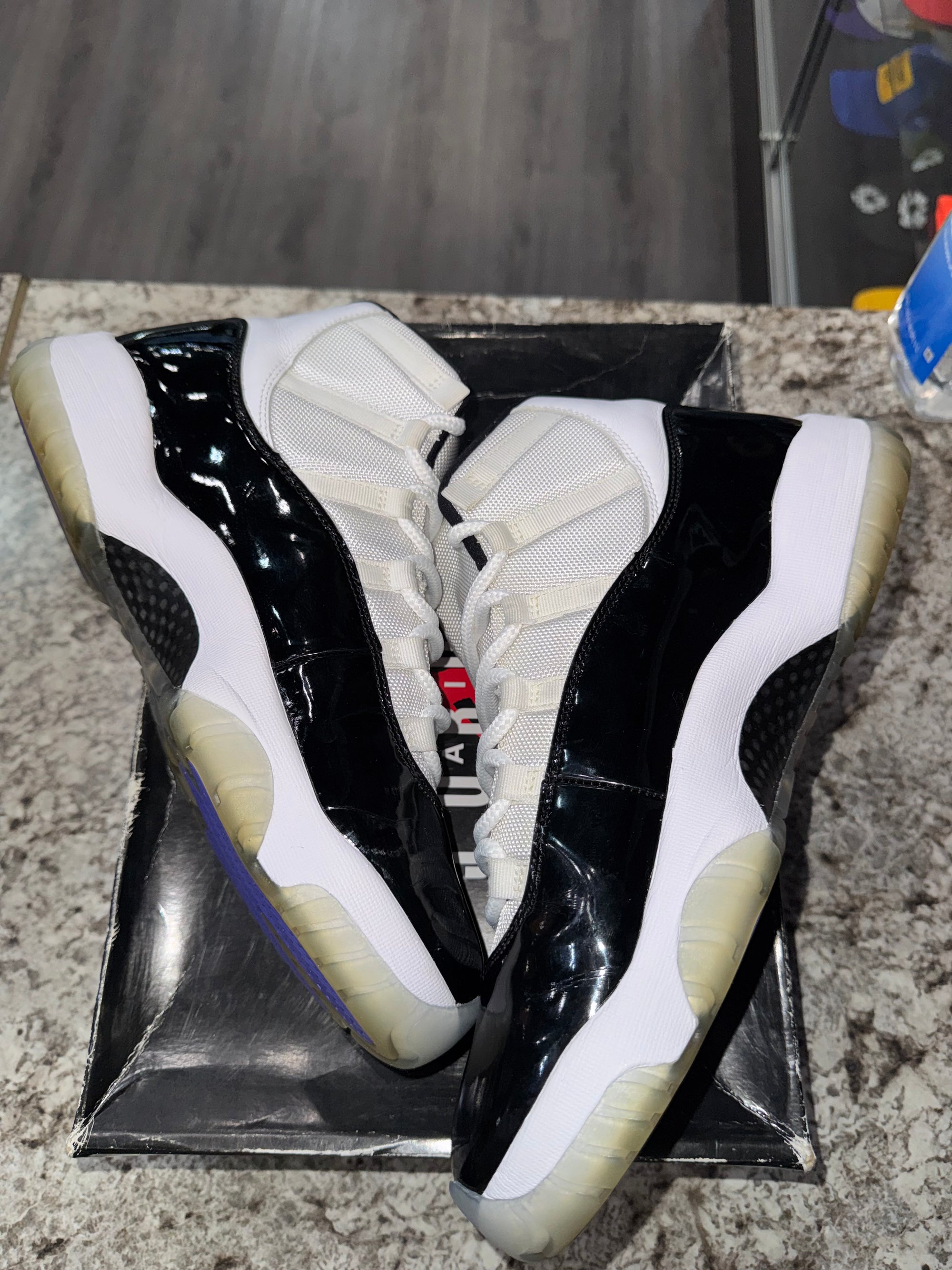 Jordan 11 Retro Concord (2018)