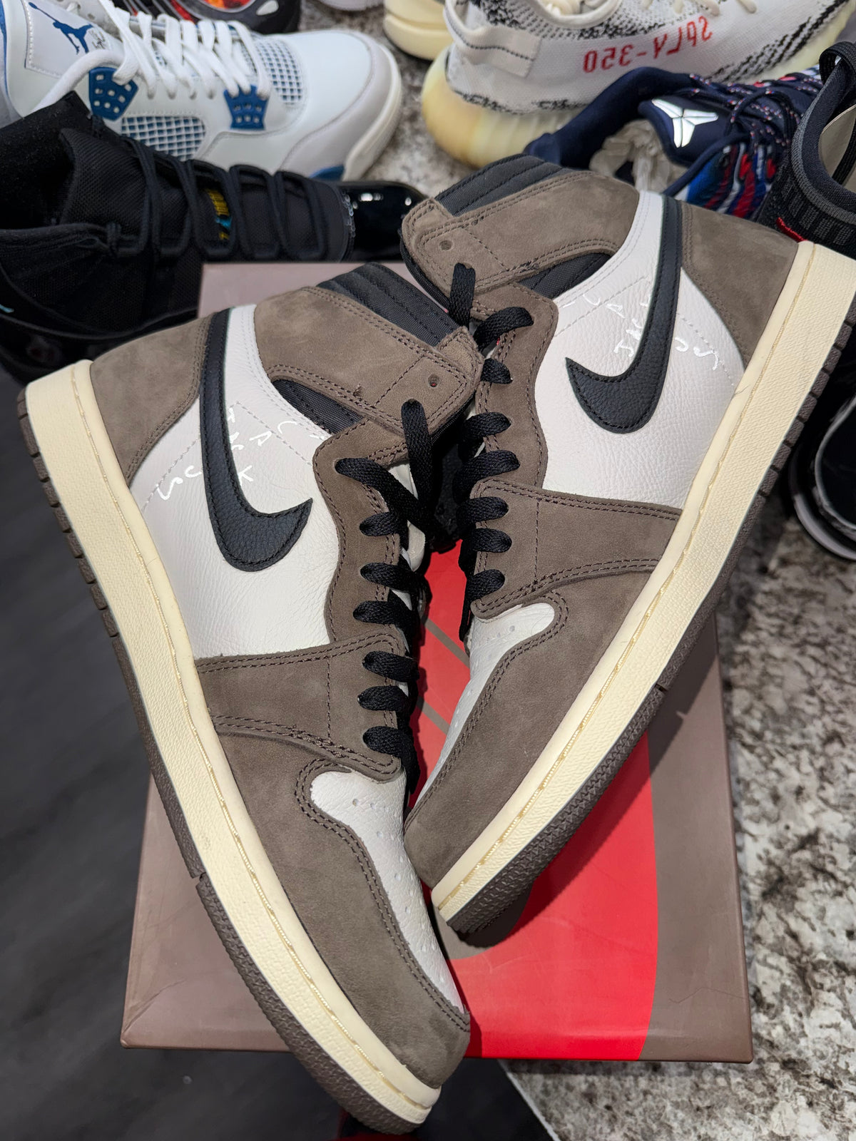 Jordan 1 Retro High OG SP Travis Scott Mocha