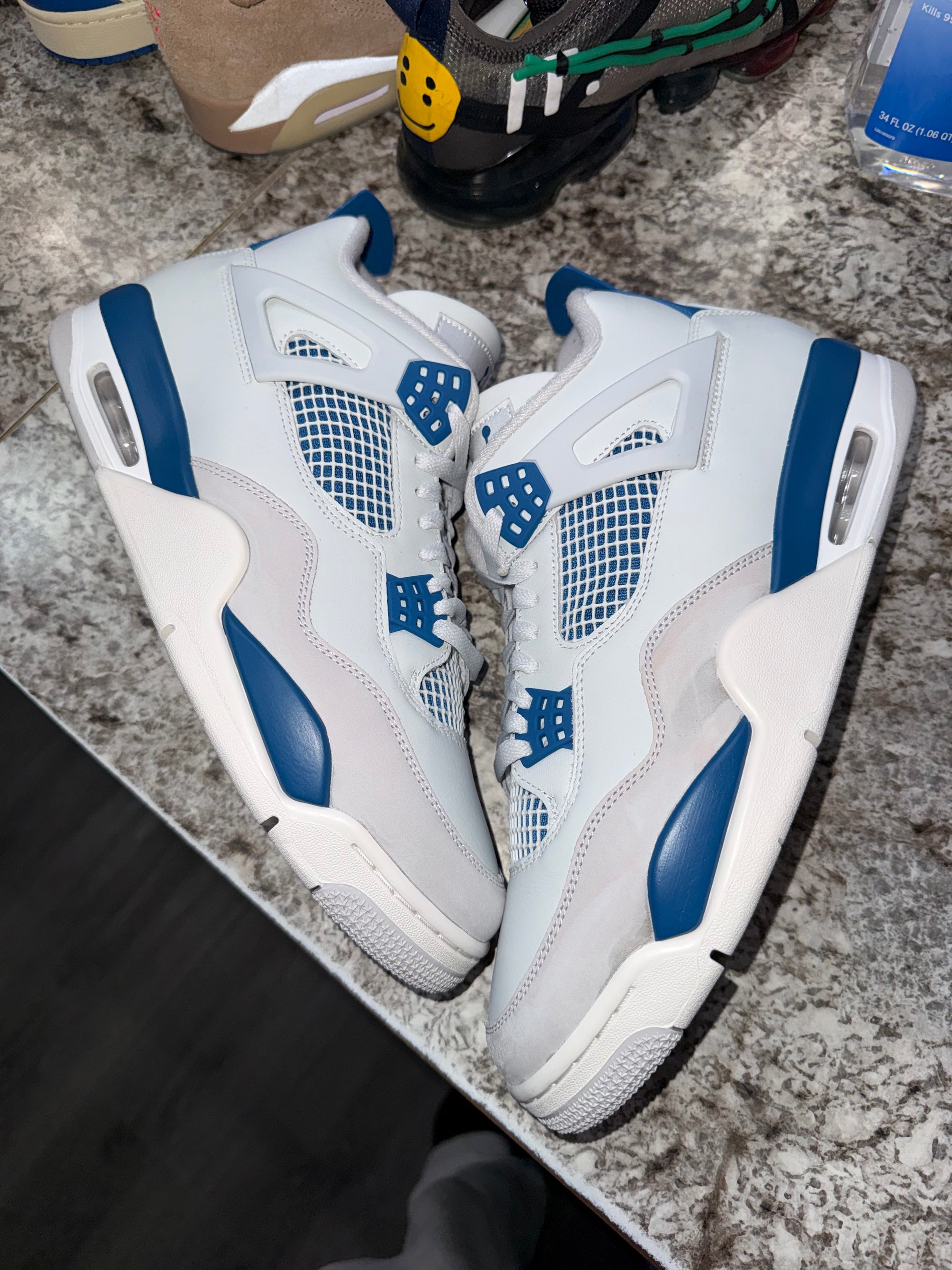 Jordan 4 Retro Military Blue (2024)