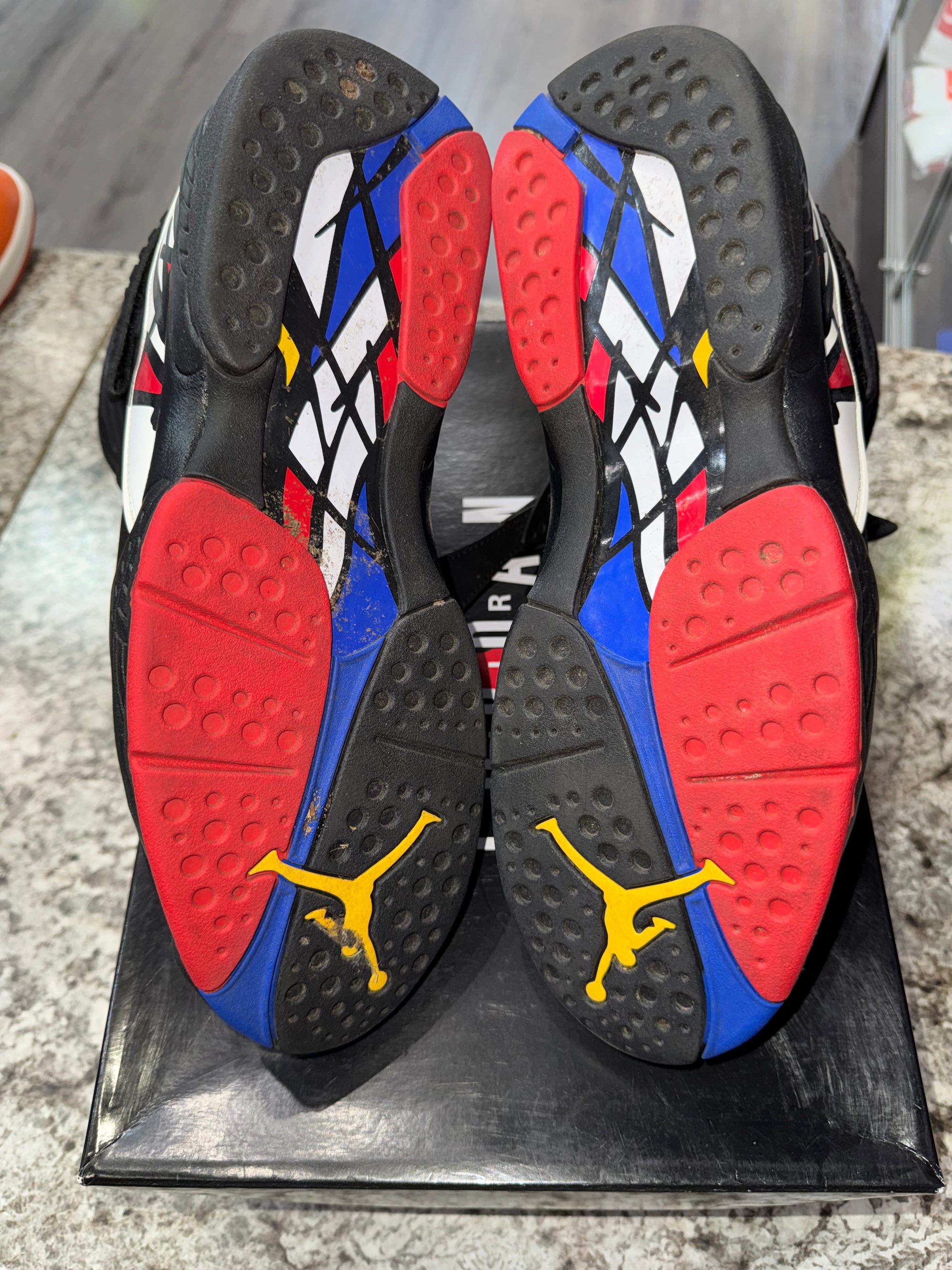 Jordan 8 Retro Playoffs (2023)
