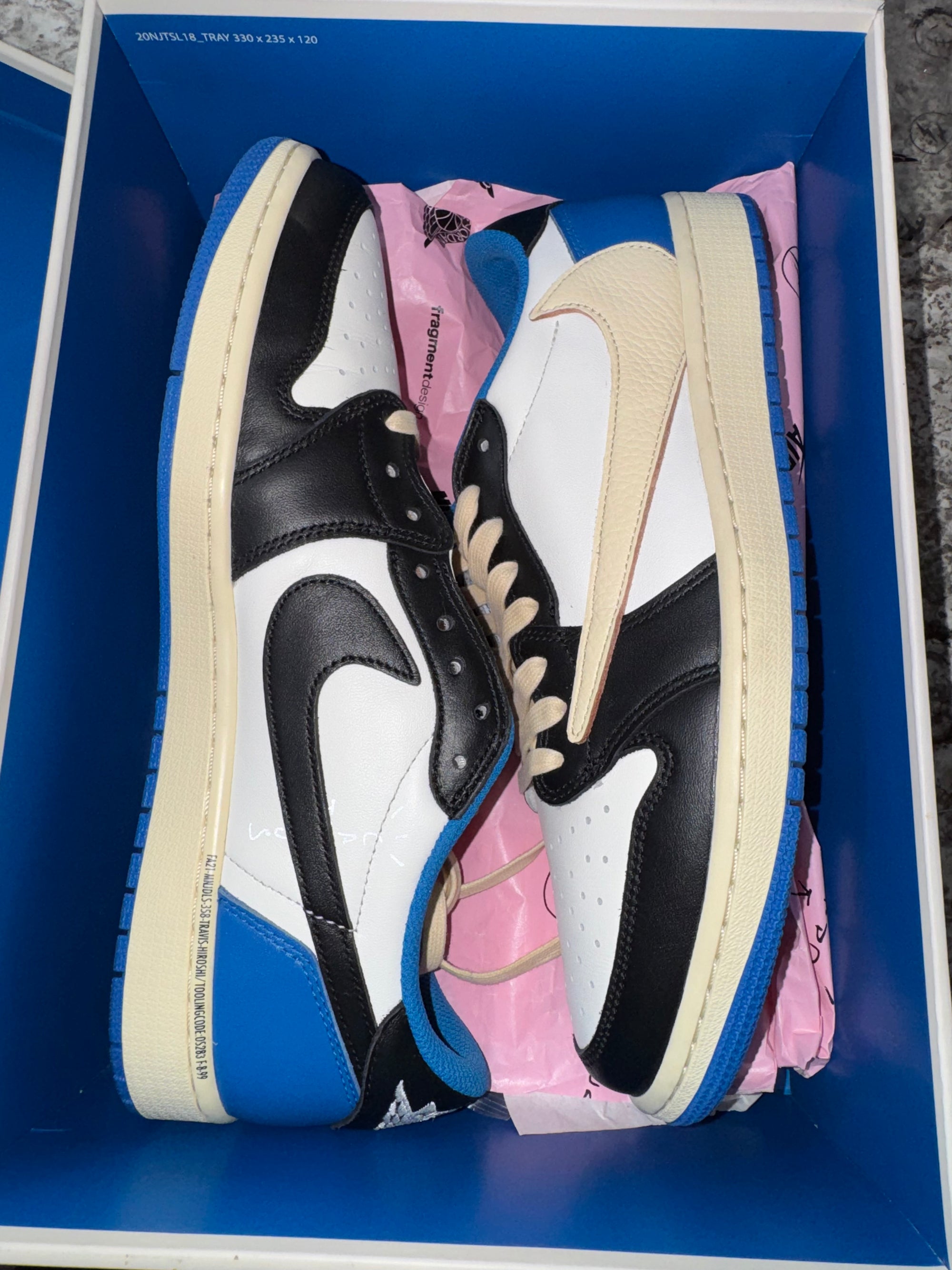 Jordan 1 Retro Low OG SP Fragment x Travis Scott