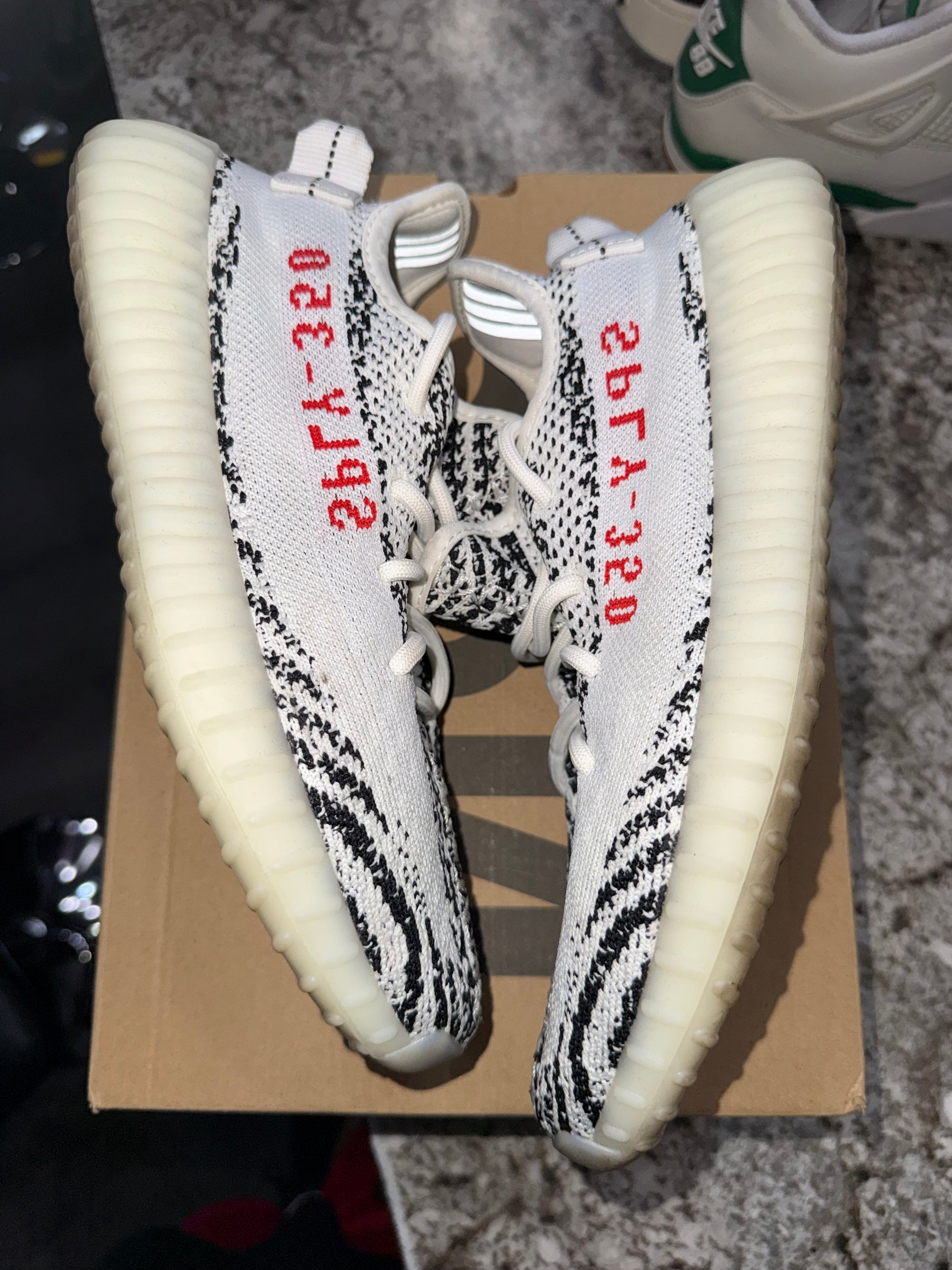 adidas Yeezy Boost 350 V2 Zebra