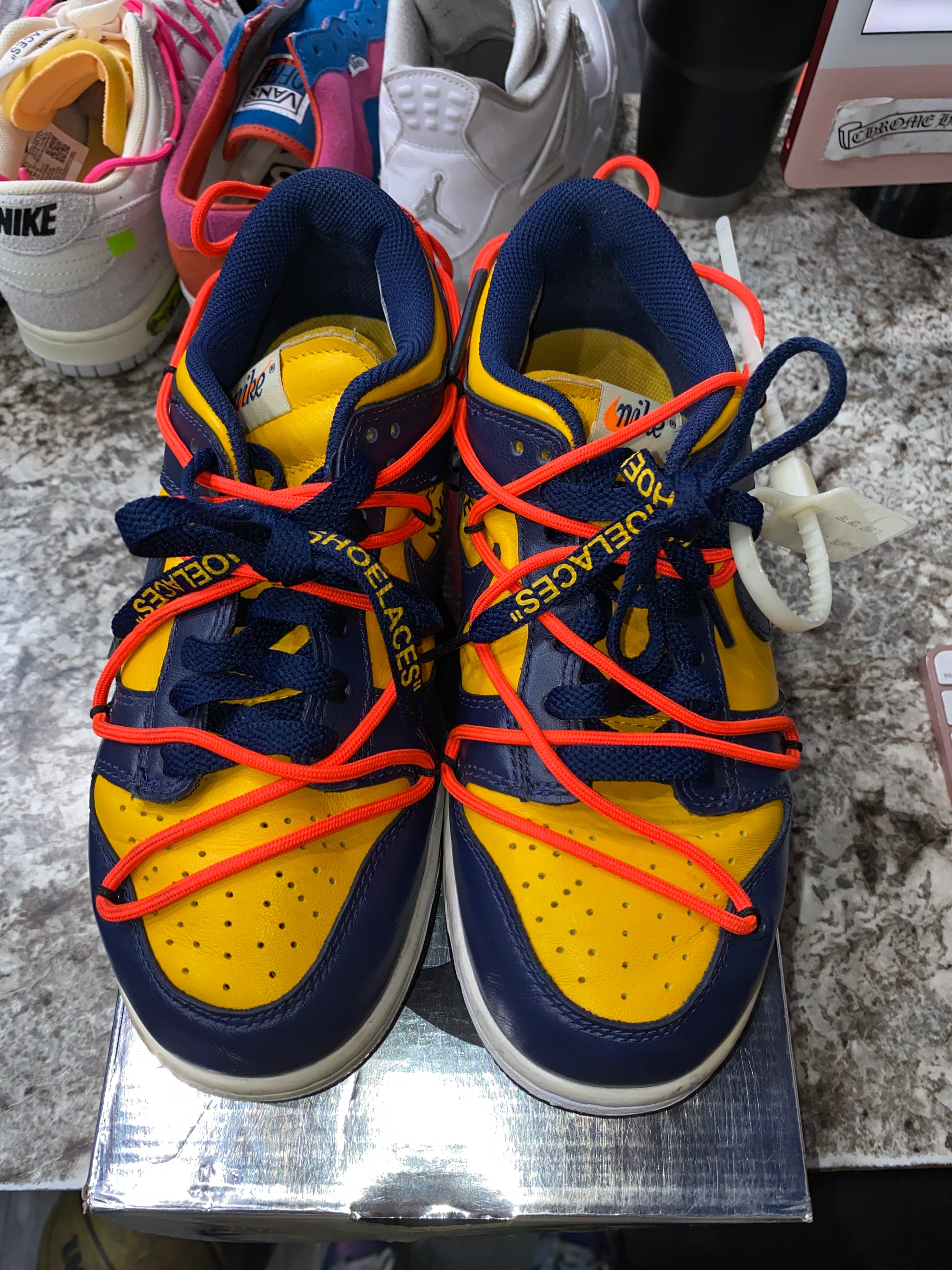 Nike Dunk Low Off-White University Gold