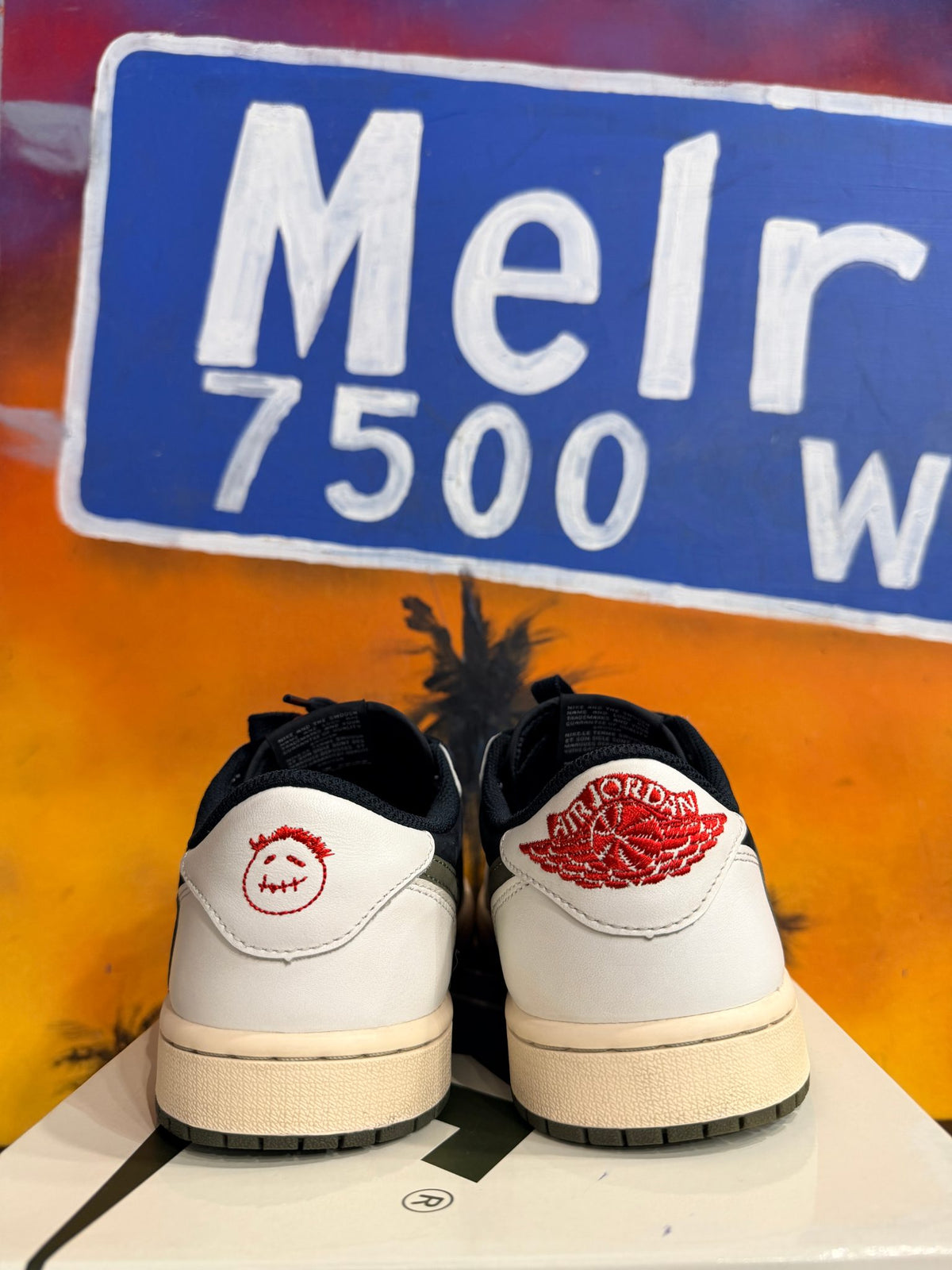 Jordan 1 Retro Low OG SP Travis Scott Olive (Women's)