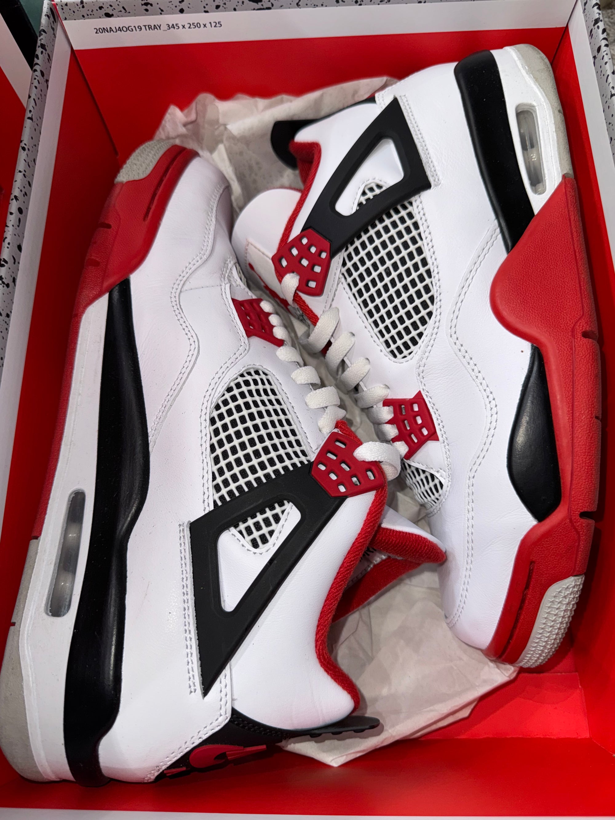 Jordan 4 Retro Fire Red (2020)