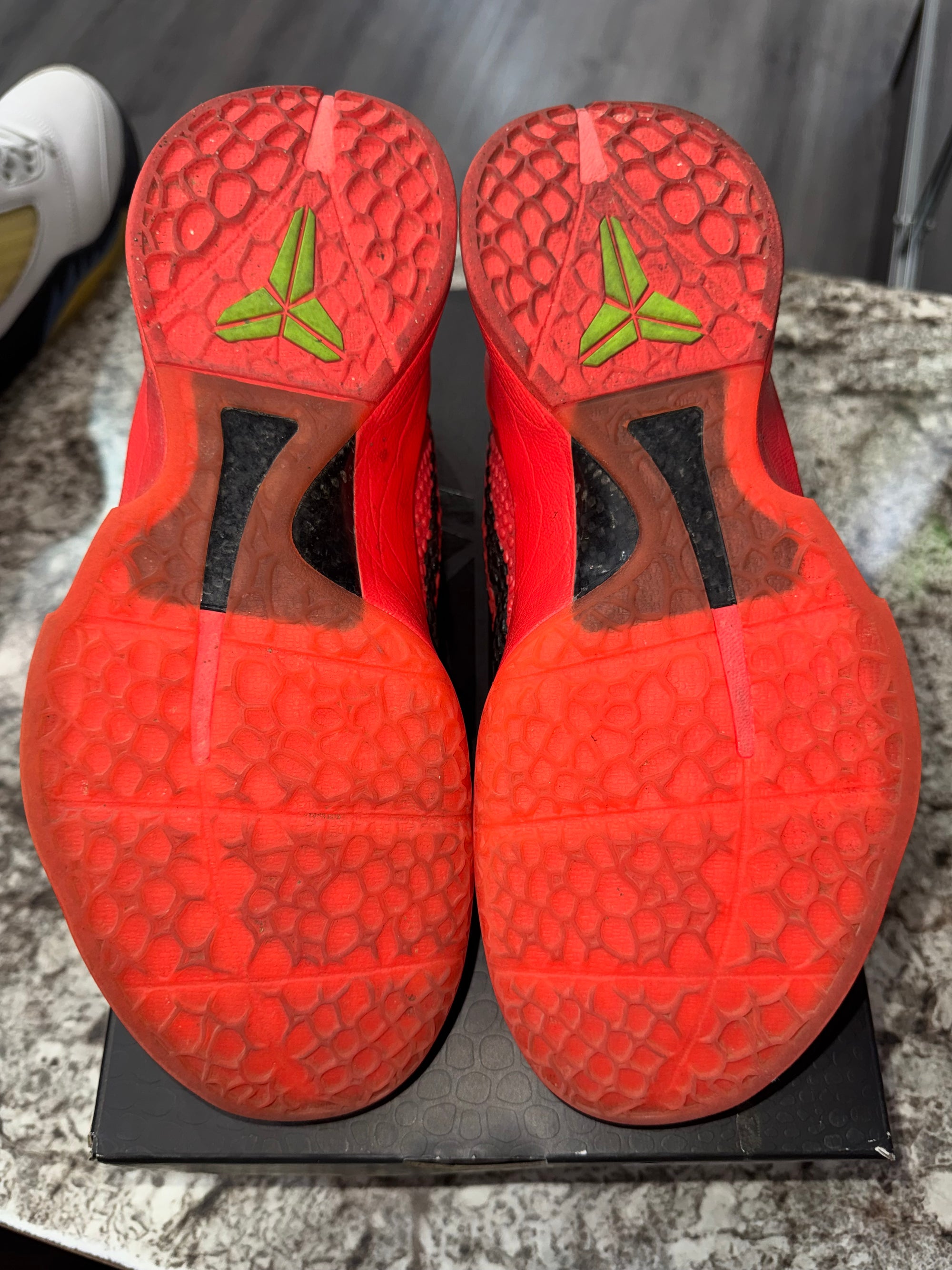 Nike Kobe 6 Protro Reverse Grinch